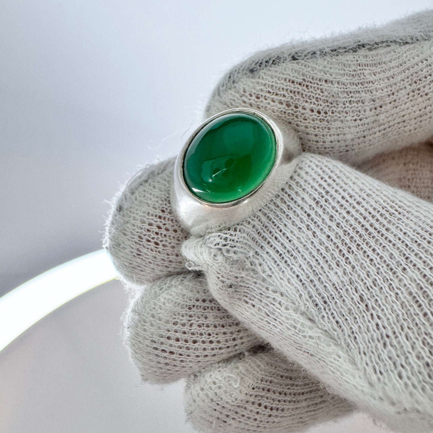 Kaplan, Sweden 1950s. Vintage Solid Silver Chrysoprase Ring.