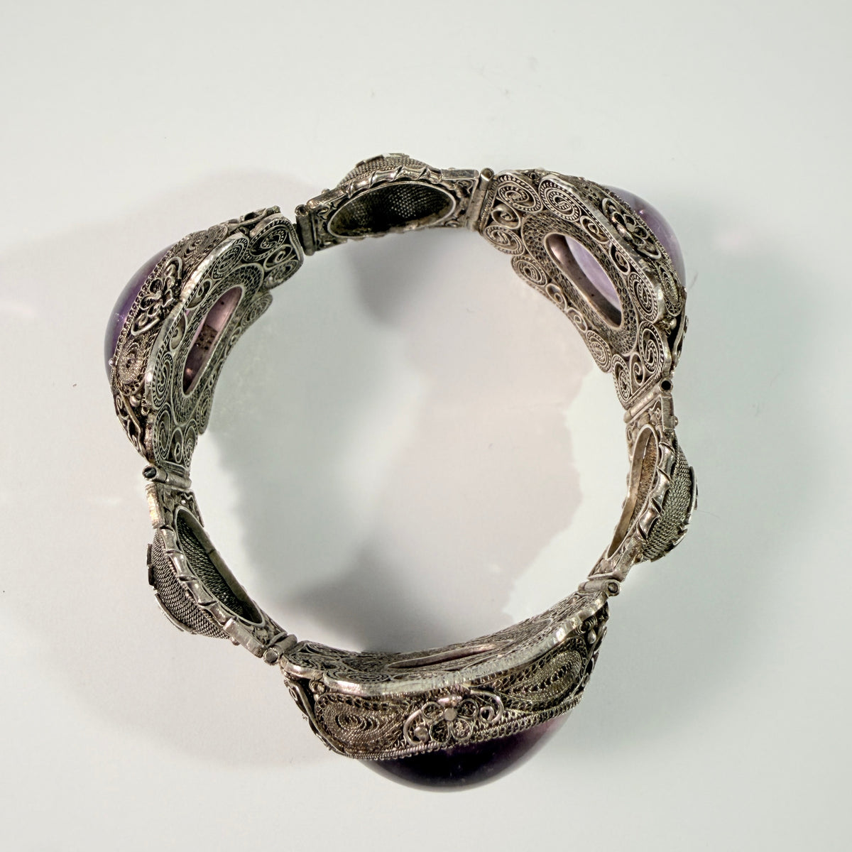 Chinese Export ca 1950s. Bold Vintage Solid Silver Filigree Amethyst Bracelet.