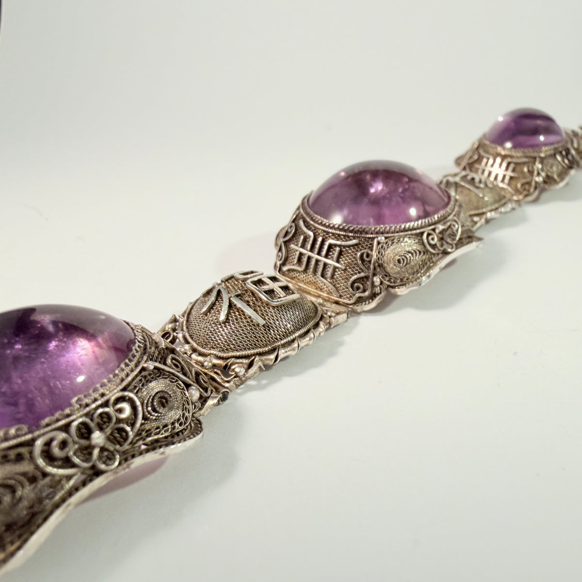 Chinese Export ca 1950s. Bold Vintage Solid Silver Filigree Amethyst Bracelet.