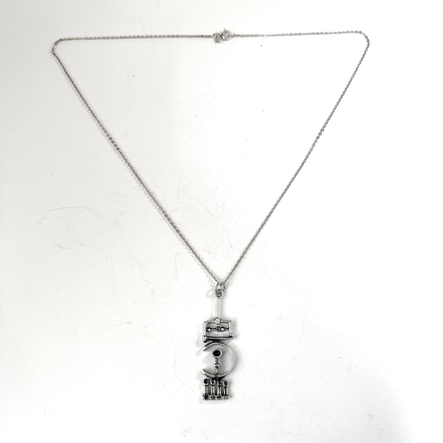 Jorma Laine for Kultateollisus, Finland 1971. Modernist Solid Silver Pendant Necklace.