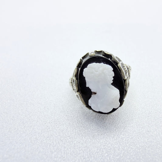 Antique Art Nouveau Solid Silver Cameo Pinky Ring.