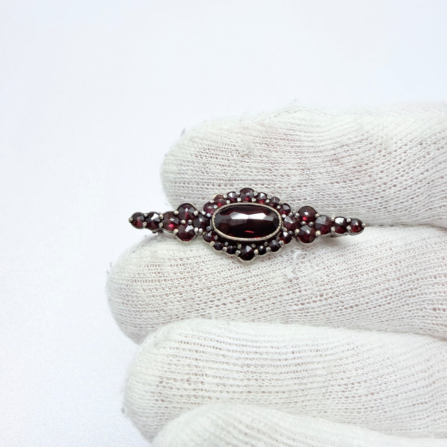 Vintage 1940-50s Gilt Solid Silver Garnet Brooch.