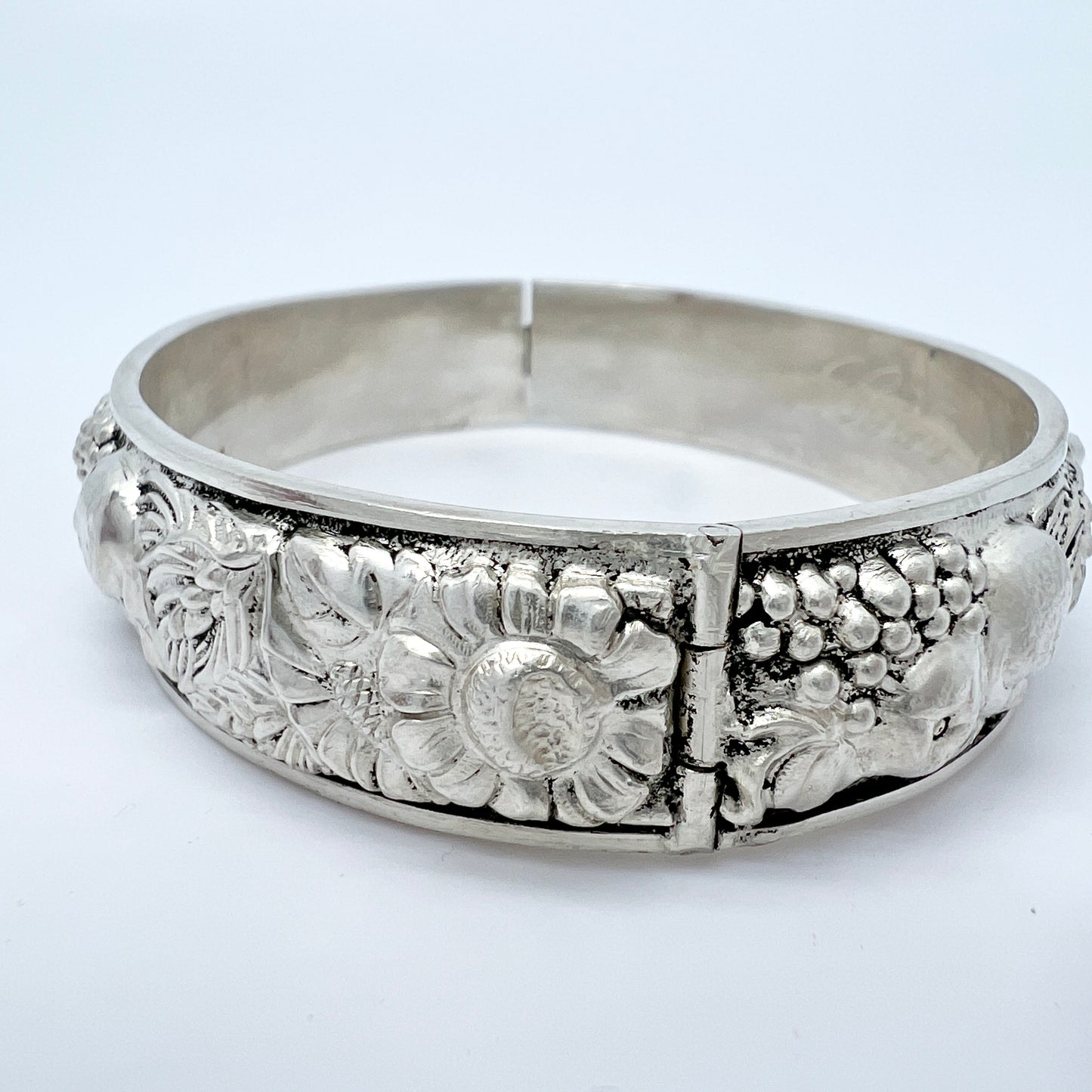 Portugal, Swedish Import 1947. Solid Silver Hinged Bangle Bracelet.