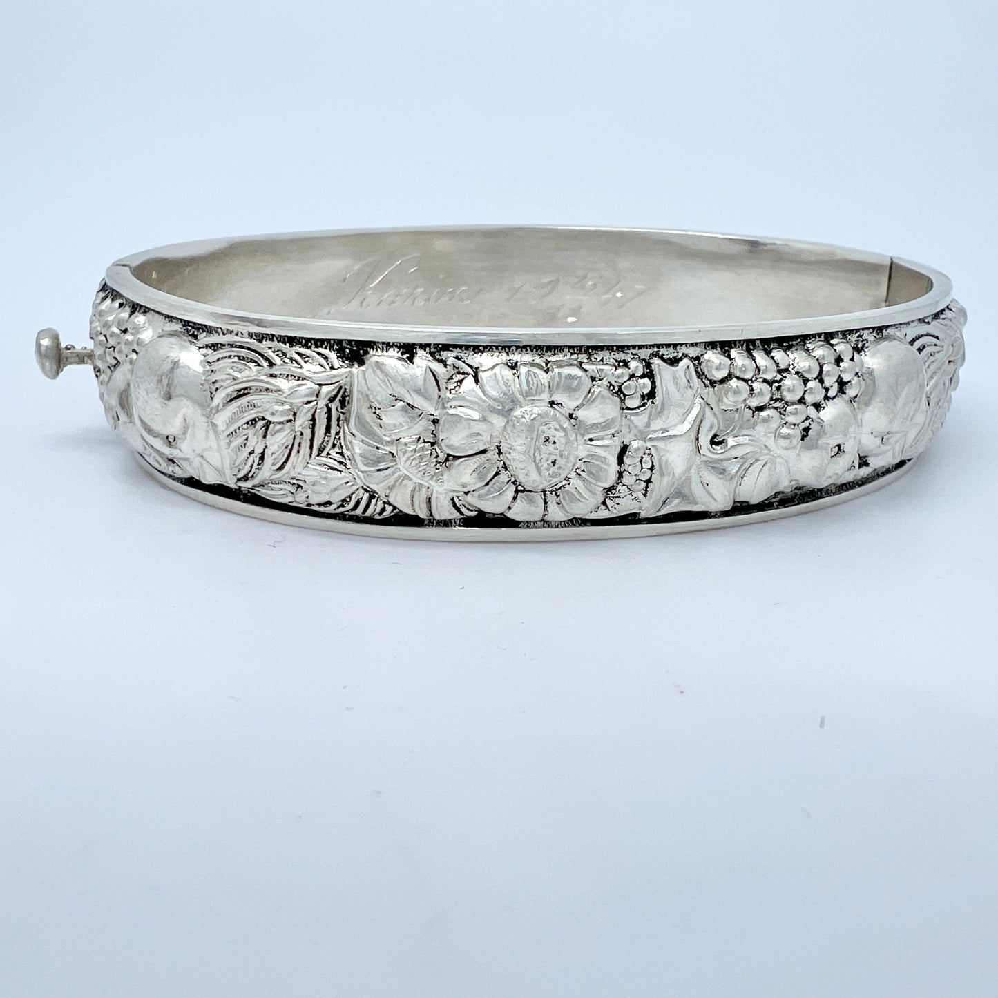 Portugal, Swedish Import 1947. Solid Silver Hinged Bangle Bracelet.