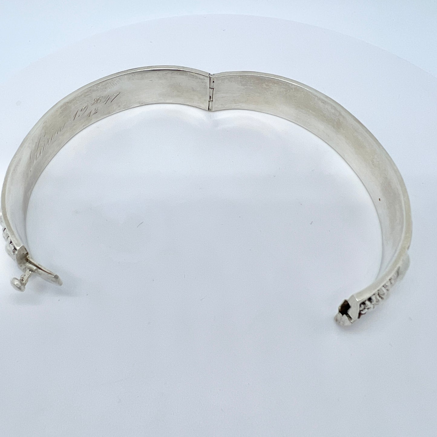 Portugal, Swedish Import 1947. Solid Silver Hinged Bangle Bracelet.