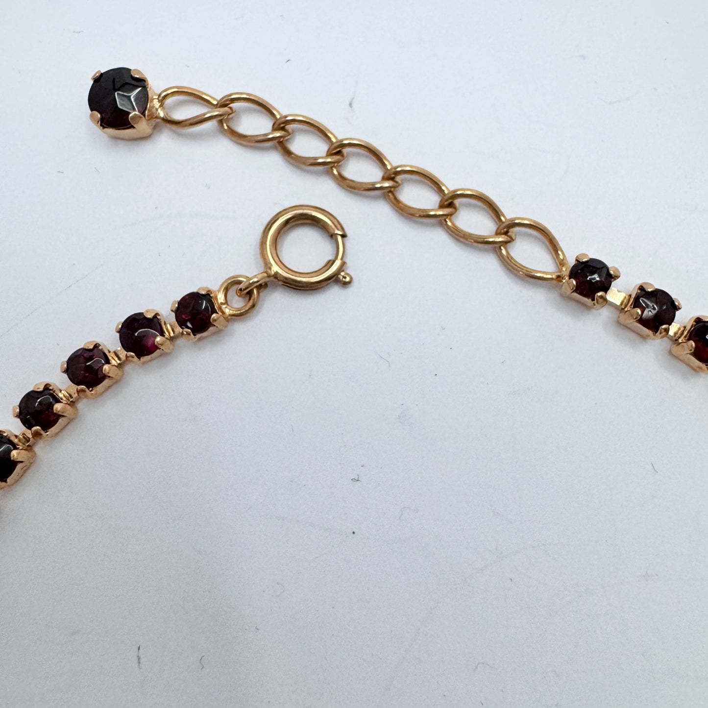 Vintage Garnet Gilt Metal Necklace.