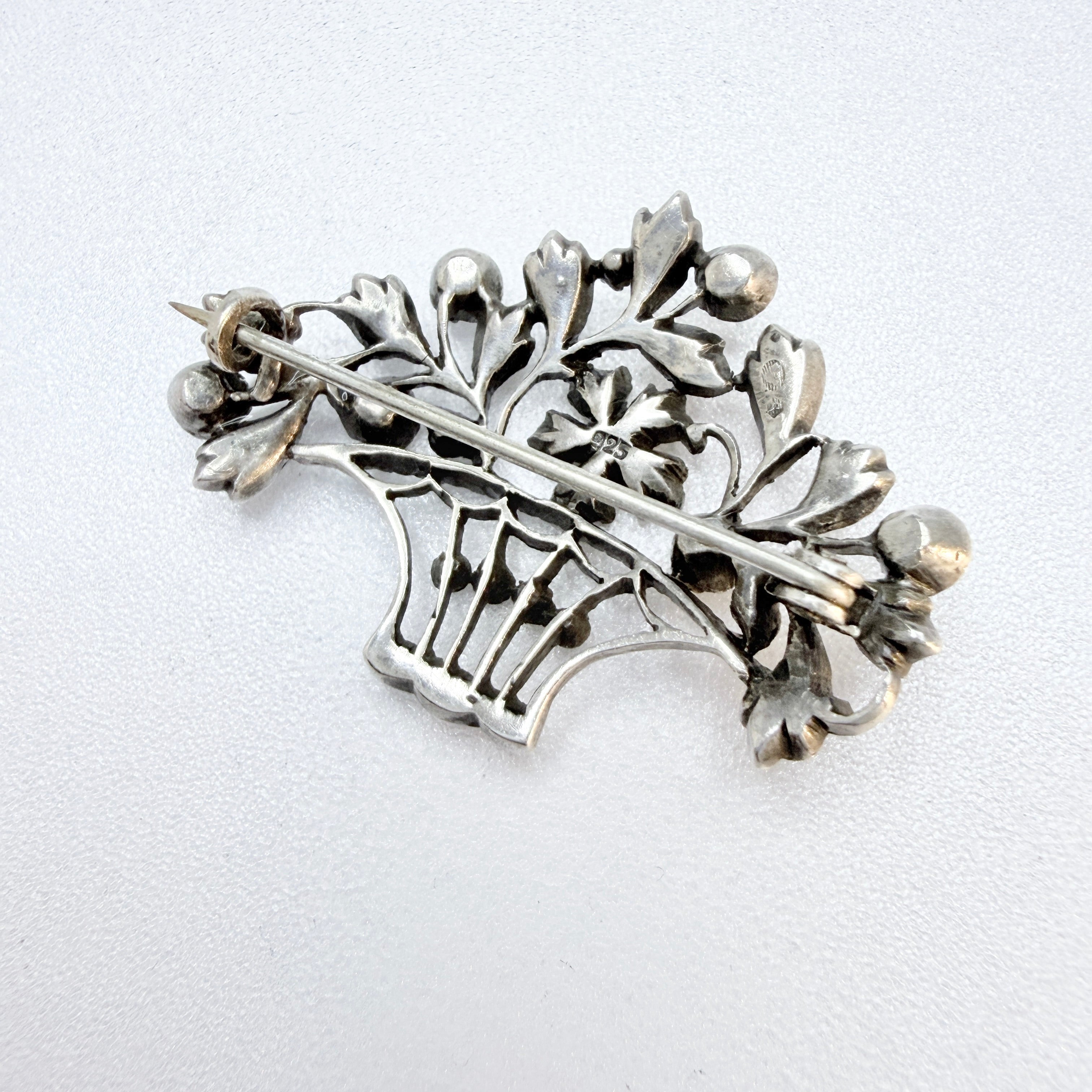 Vintage ca 1940s Sterling Silver Paste Flower Basket Brooch. – T