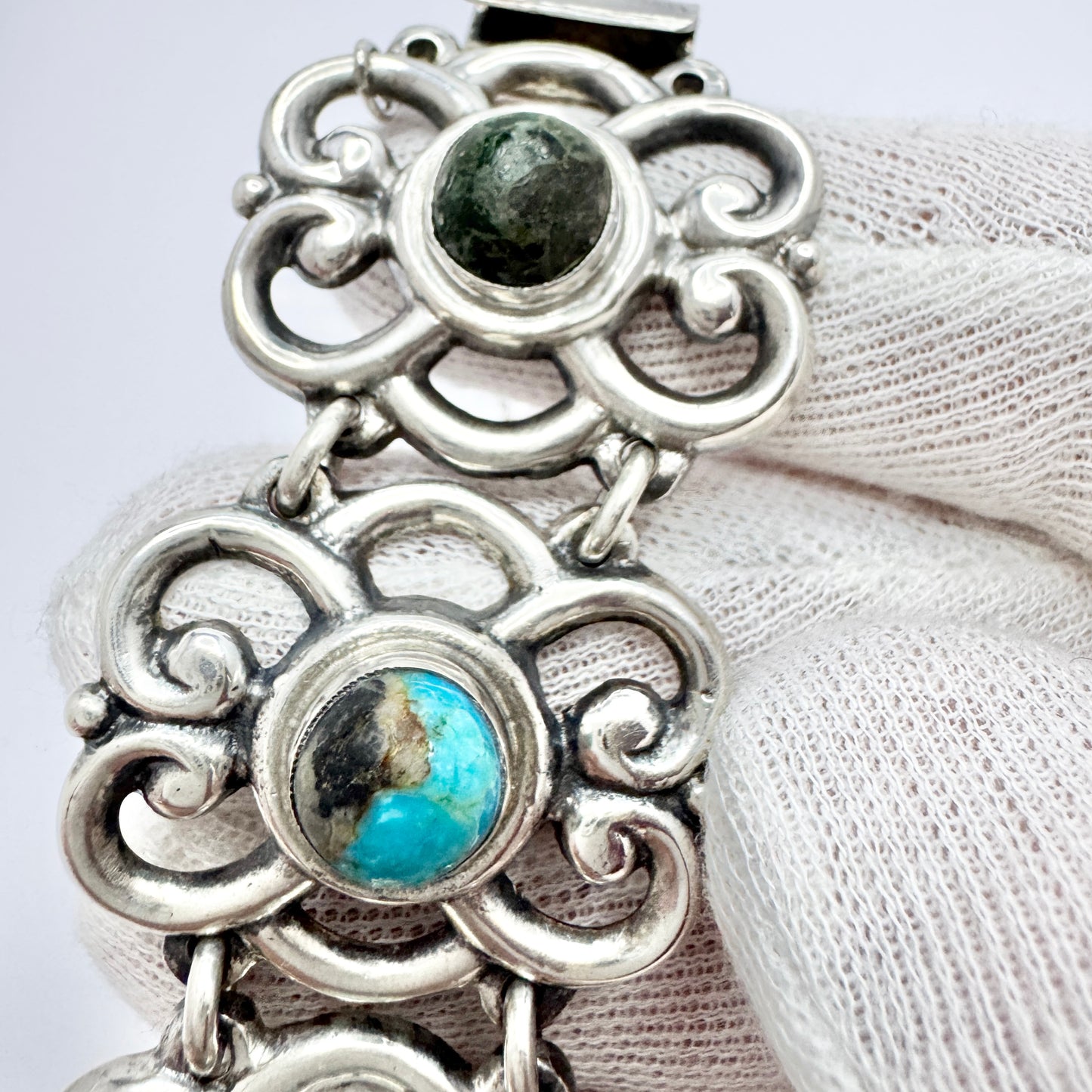 Vintage Chunky Sterling Silver Turquoise Bracelet. Prob. Mexico