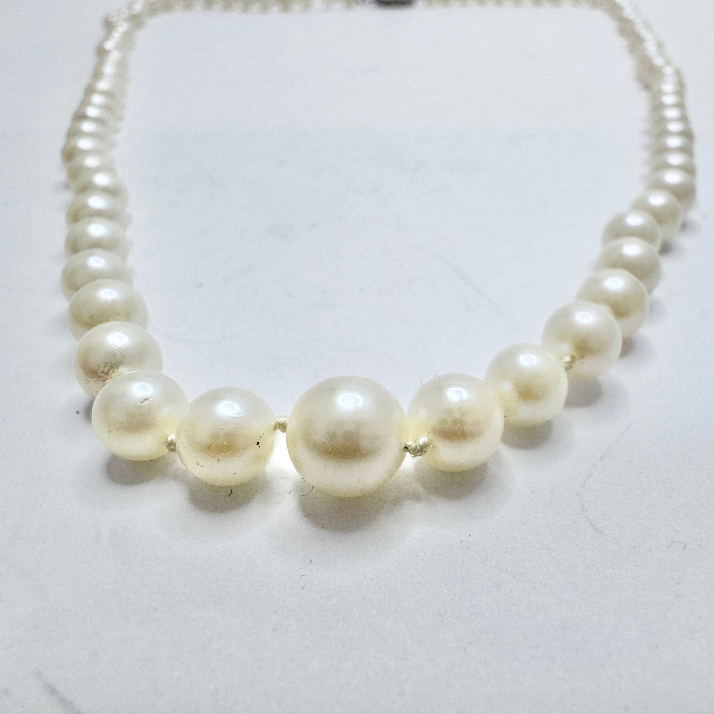 Vintage Cultured Pearl 14k Gold Clasp Necklace.