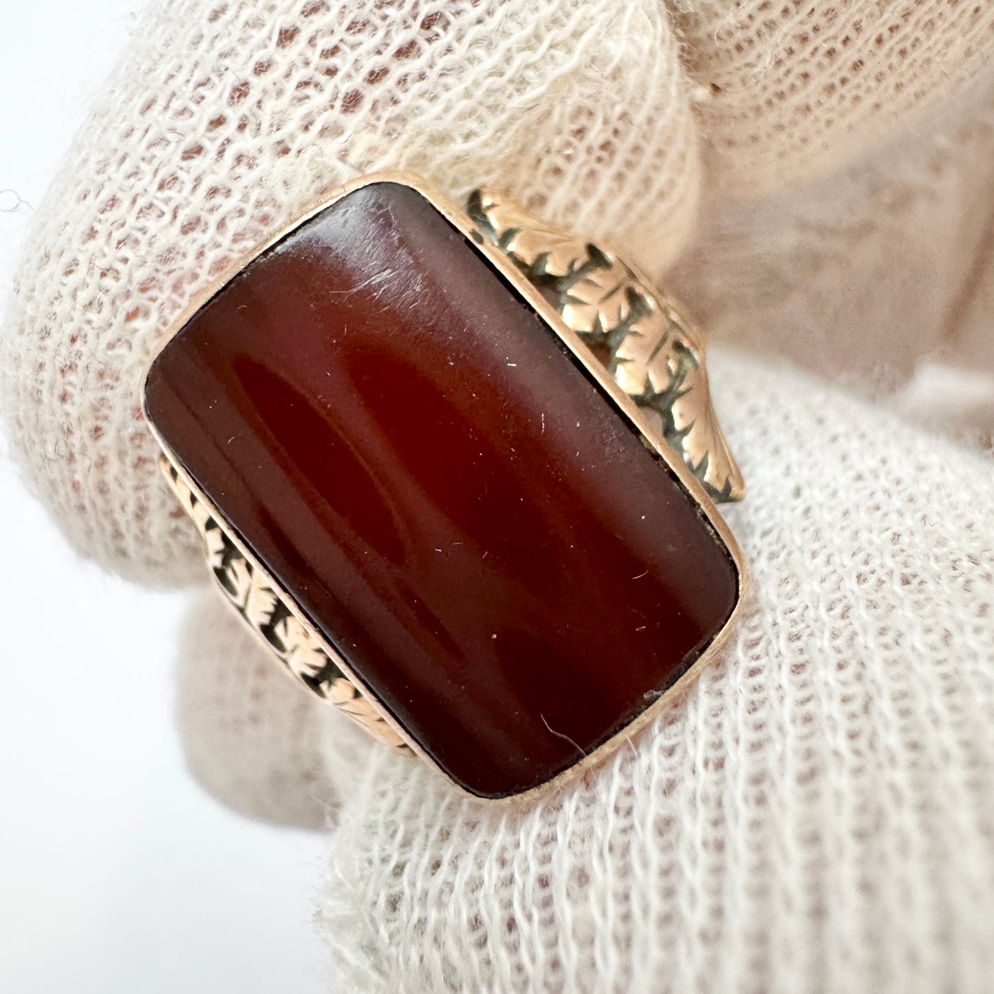 Antique Victorian ca 14k Gold Carnelian Female Signet Ring