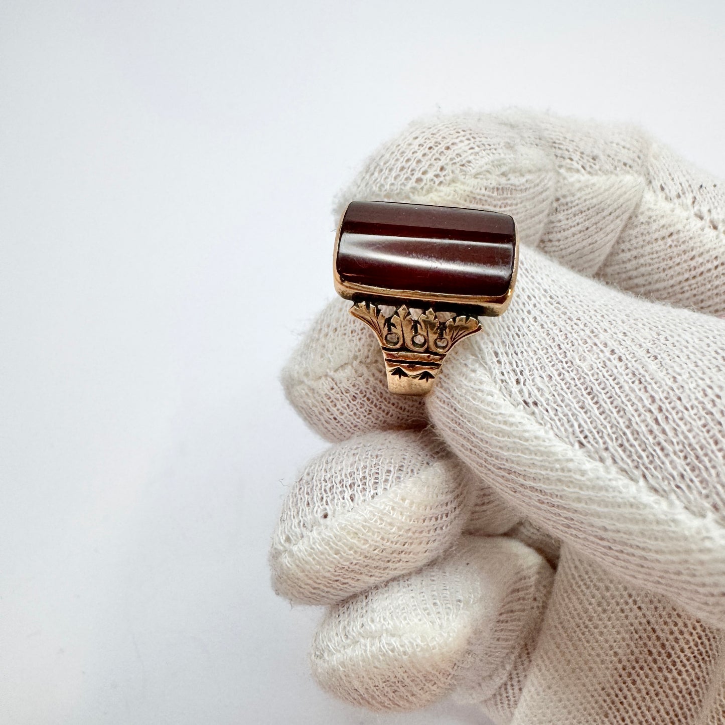 Antique Victorian ca 14k Gold Carnelian Female Signet Ring