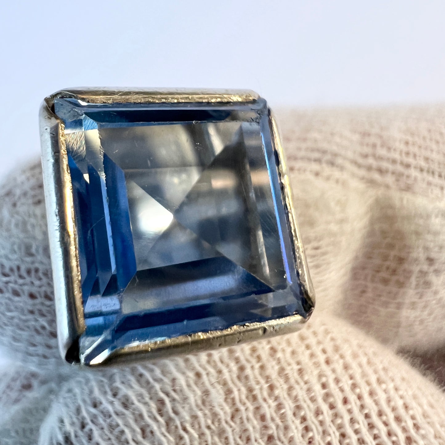 Bengt Hallberg, Sweden 1969. Vintage Sterling Silver Ice Blue Synthetic Spinel Pinky Ring.