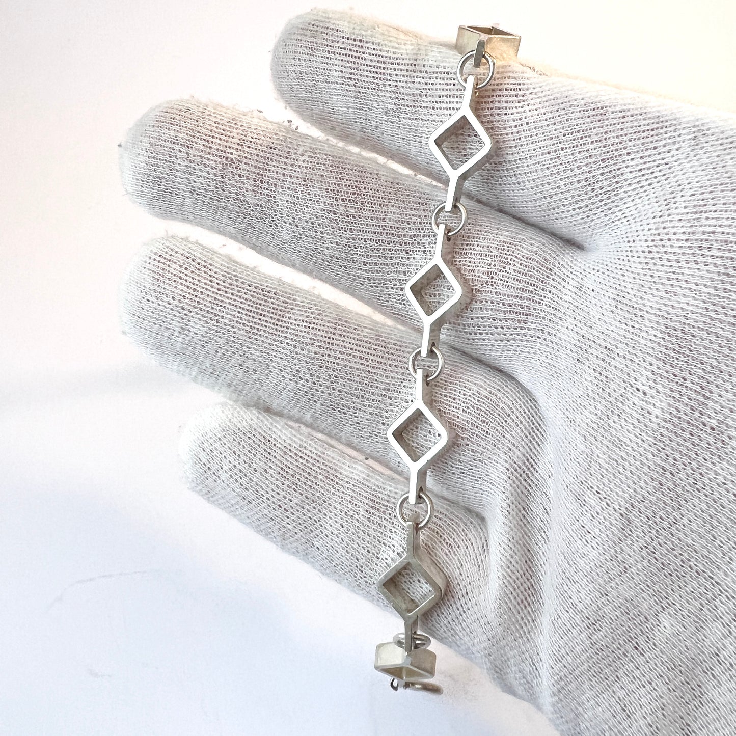 Jorma Laine for Kultateollisus, Finland 1969 Vintage Modernist Silver Bracelet