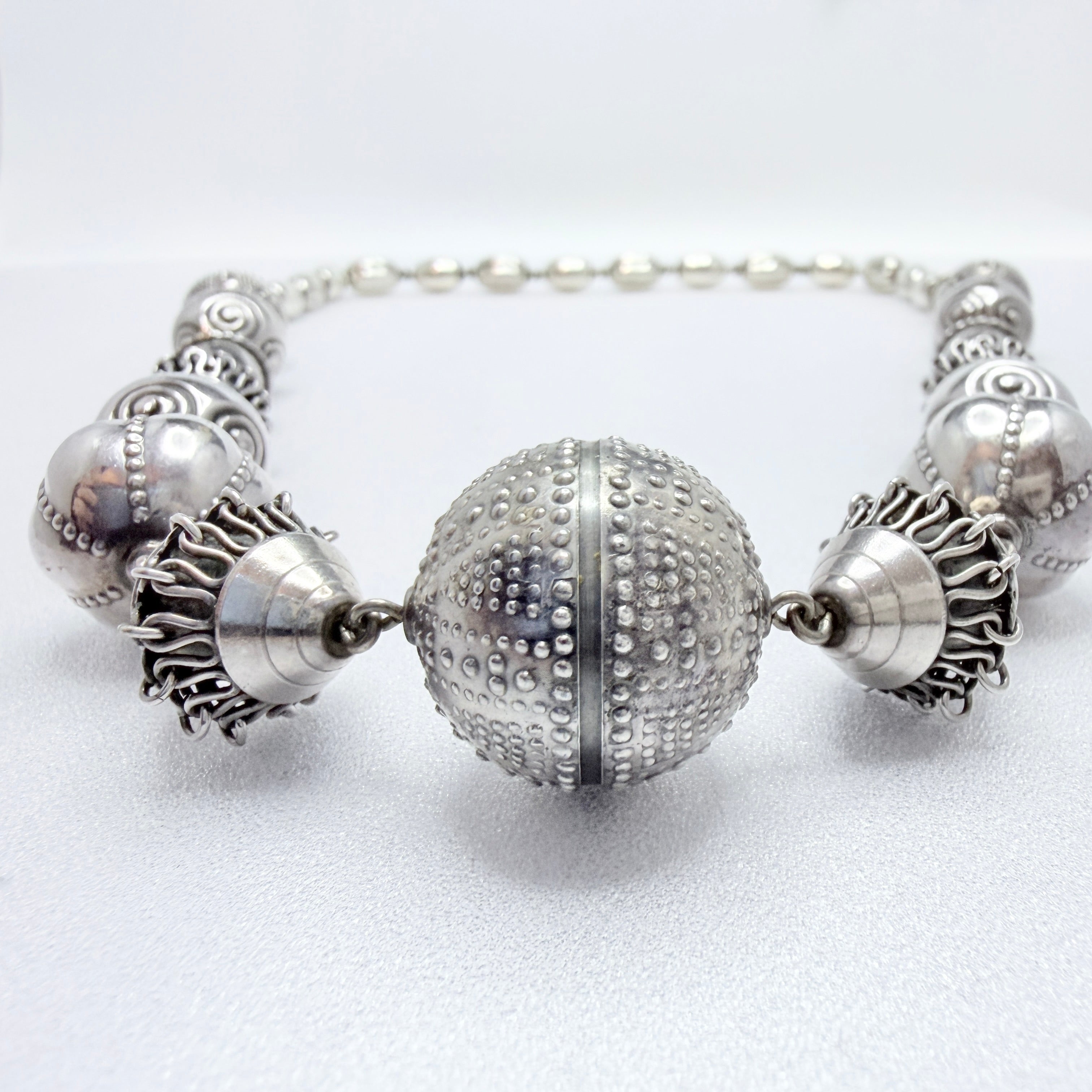 Kalevala Koru, Finland 1982. Bold Vintage Sterling Silver Necklace