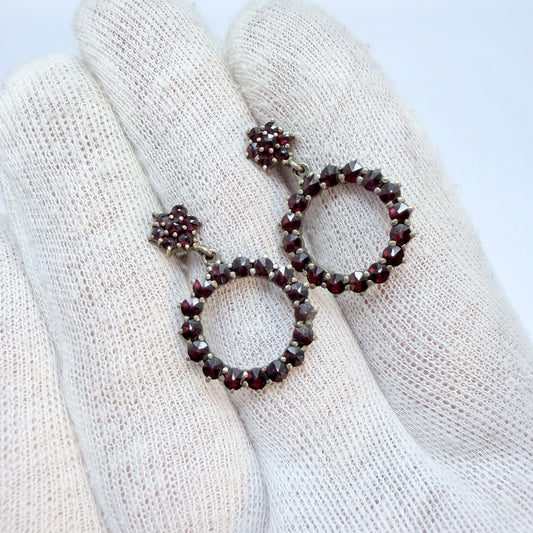 Vintage Gilt Solid Silver Garnet Earrings.