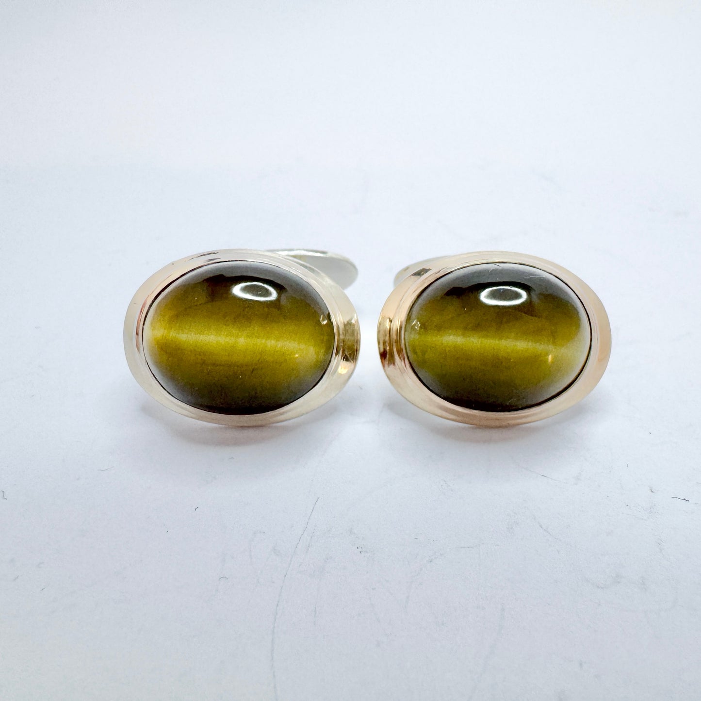 Vintage 1950-60s. Solid Silver Cat’s Eye Tiger’s eye Cufflinks.