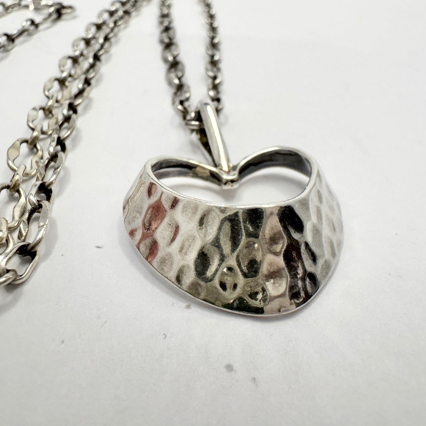 Alton, Sweden 1974. Vintage Sterling Silver Heart Love Pendant Long Chain Necklace.