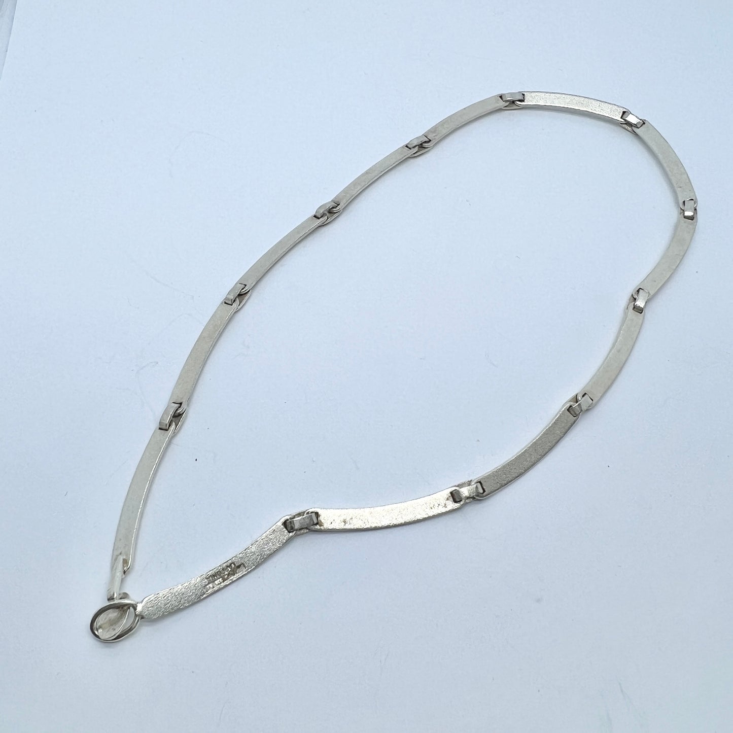 Bjorn Weckstrom for Lapponia, Finland 1979. Vintage Sterling Silver necklace. Design: Labyrinth.