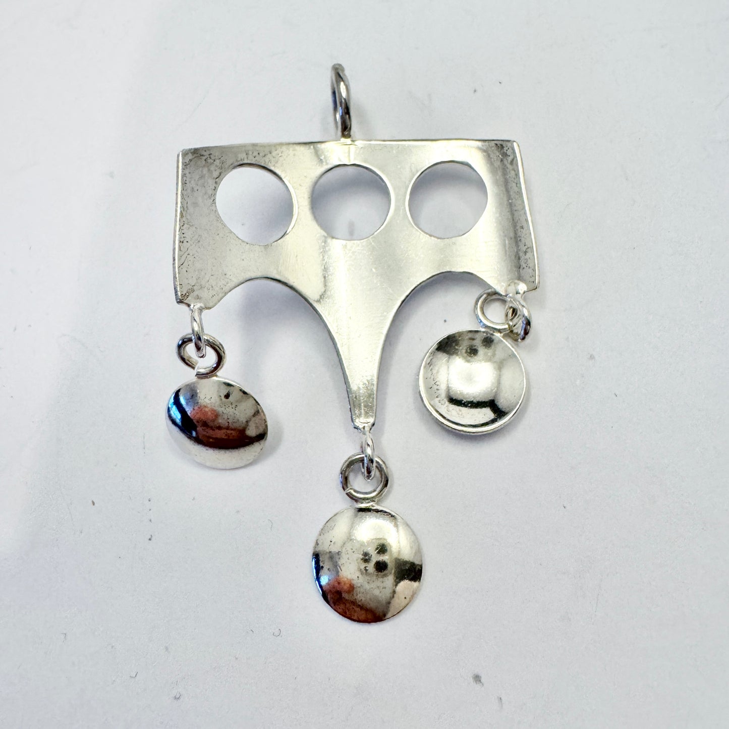 Maker UH, Finland c 1970s. Vintage Sterling Silver Pendant.