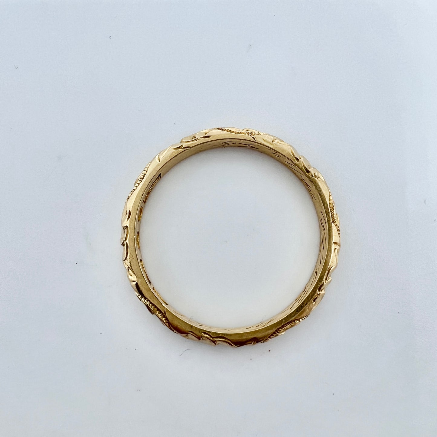 Sweden 1937. Vintage 20k Gold Wedding Band Ring. Size 7 1/4.