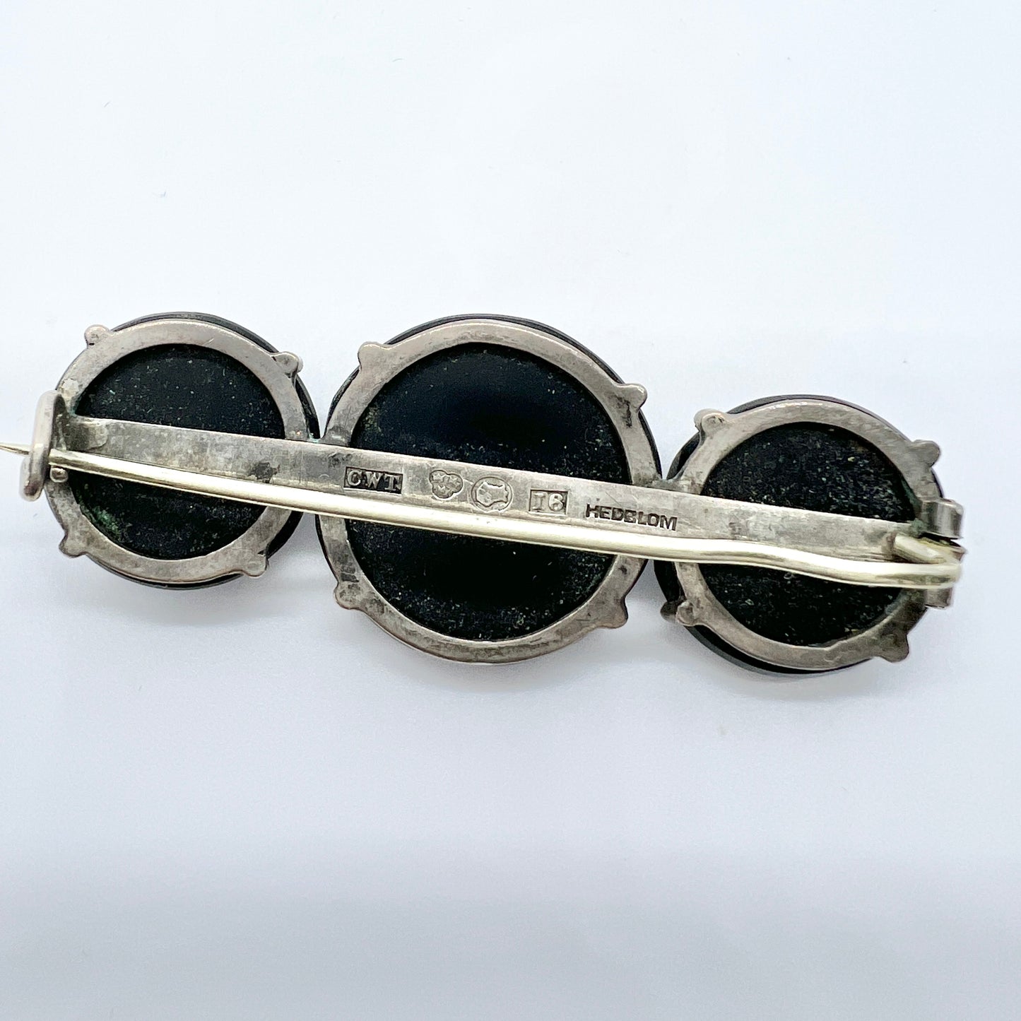Hedblom Sweden 1887 Antique Victorian Solid Silver French Jet Mourning Brooch.