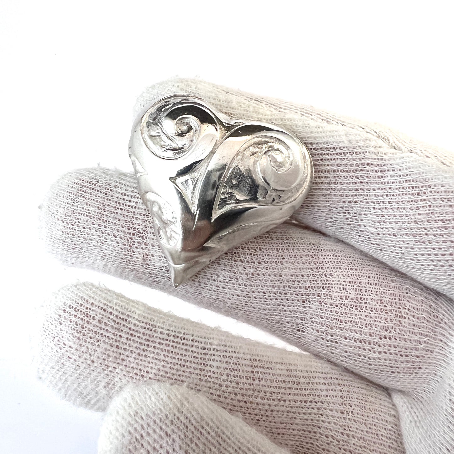 Huge Vintage Sterling Silver Heart Love Ring.