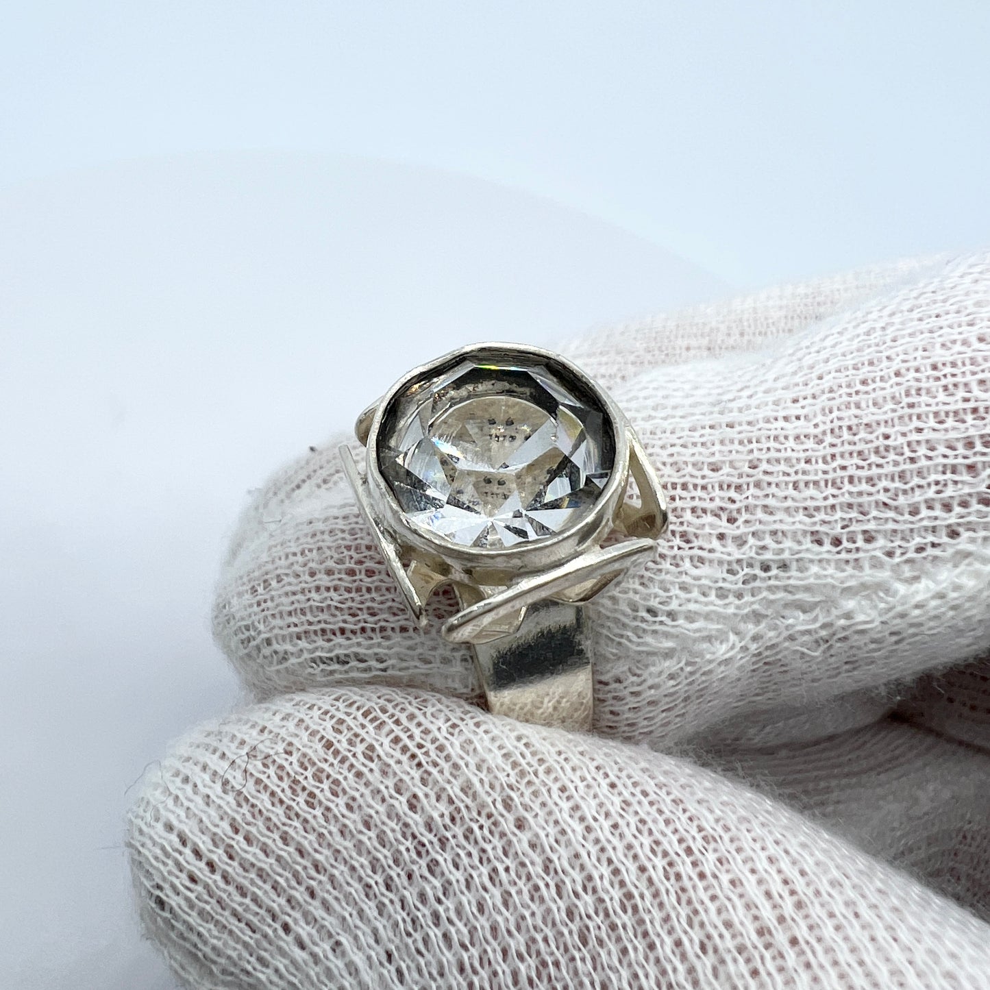 Hedberg, Sweden 1975 Vintage Sterling Silver Rock Crystal Adjustable Size Ring.