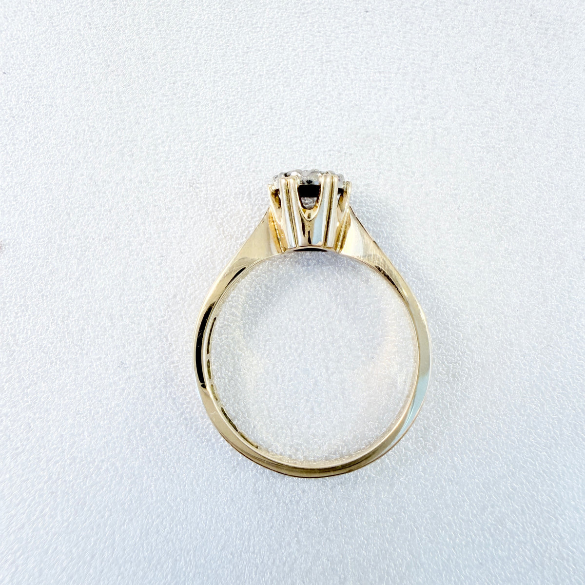 Sweden 1984. Vintage 18k Gold Diamond Cluster Unengraved Engagement Ring.