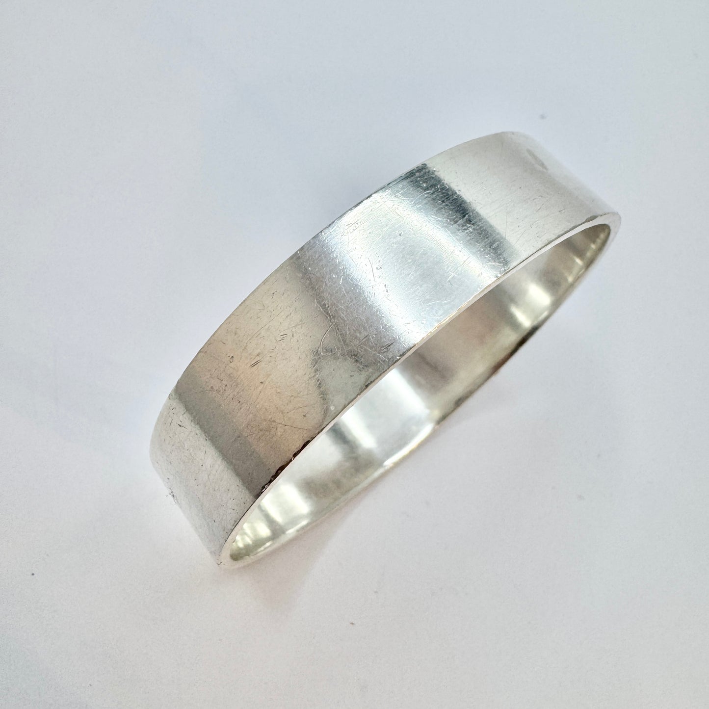 Cecilia and KI Johansson, Sweden 1972. Chunky Vintage Sterling Silver Bangle Bracelet.