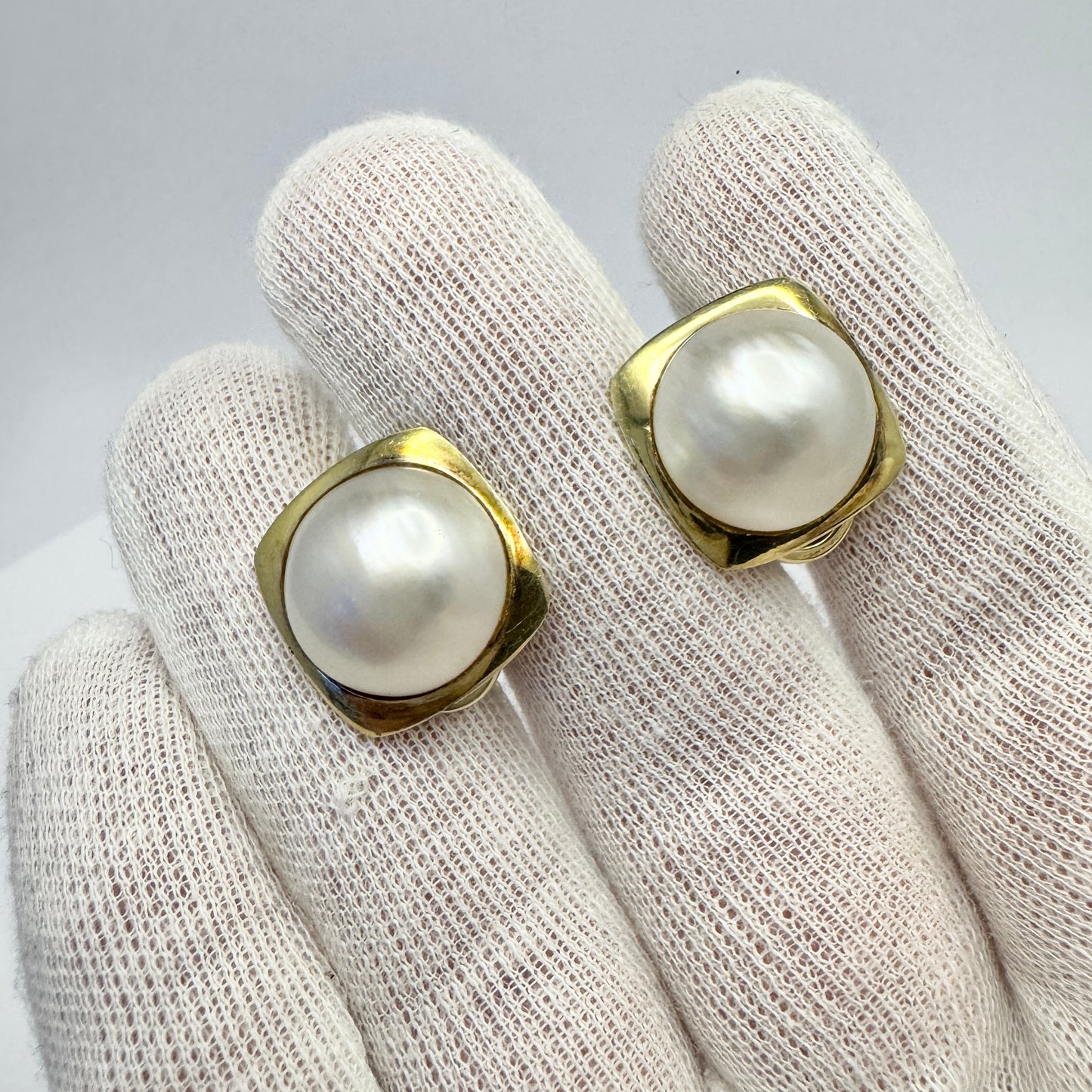 Vintage c 1960s Large 14k Gold Mabe Pearl Earrings.