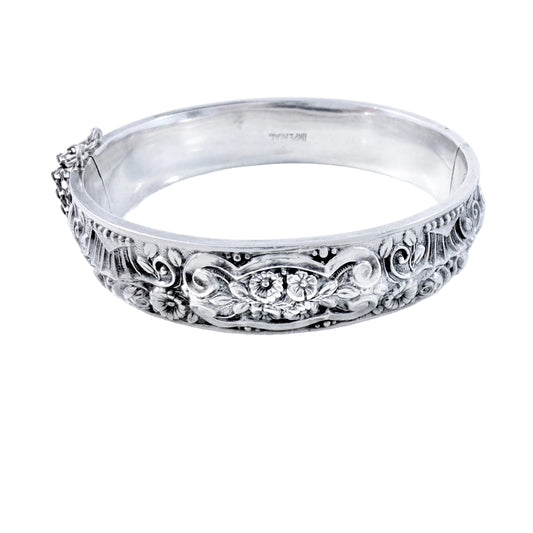 Portugal c 1940s. Vintage Floral Silver Hinged Bangle Bracelet.