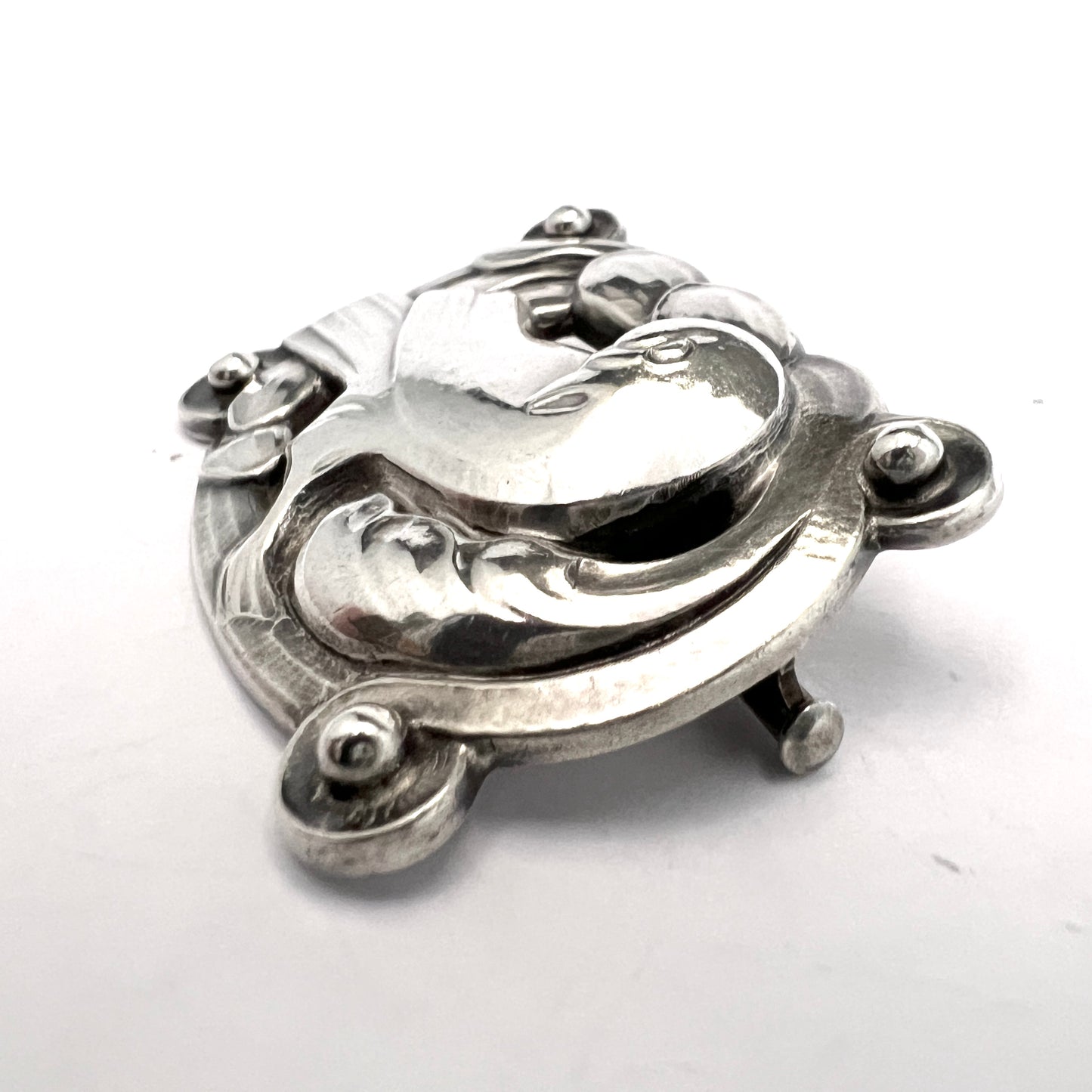 Georg Jensen, Denmark 1933-44. Vintage Sterling Silver Brooch. Design 209 by Moehl-Hansen.