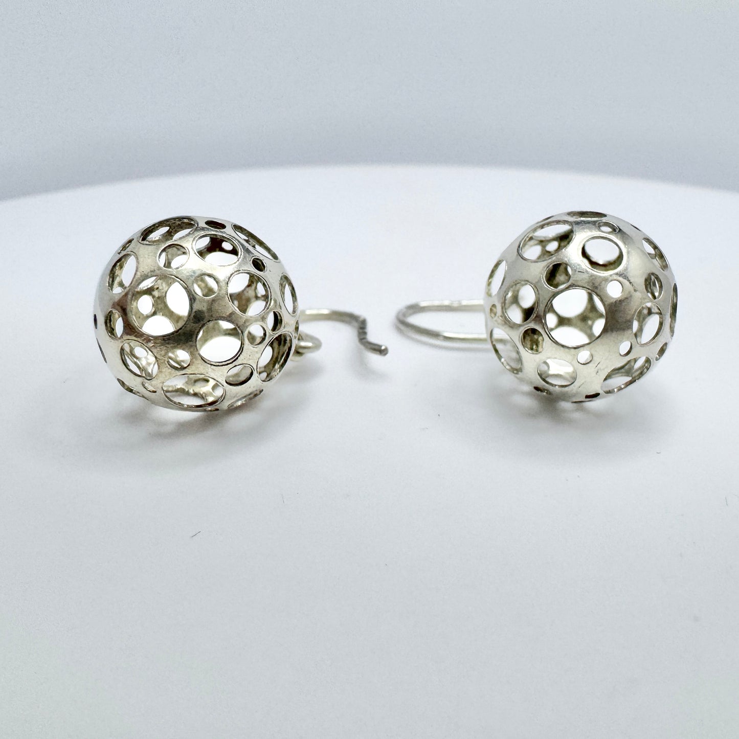 Liisa Vitali for N Westerback, Finland 1973. Vintage Sterling Silver Earrings.