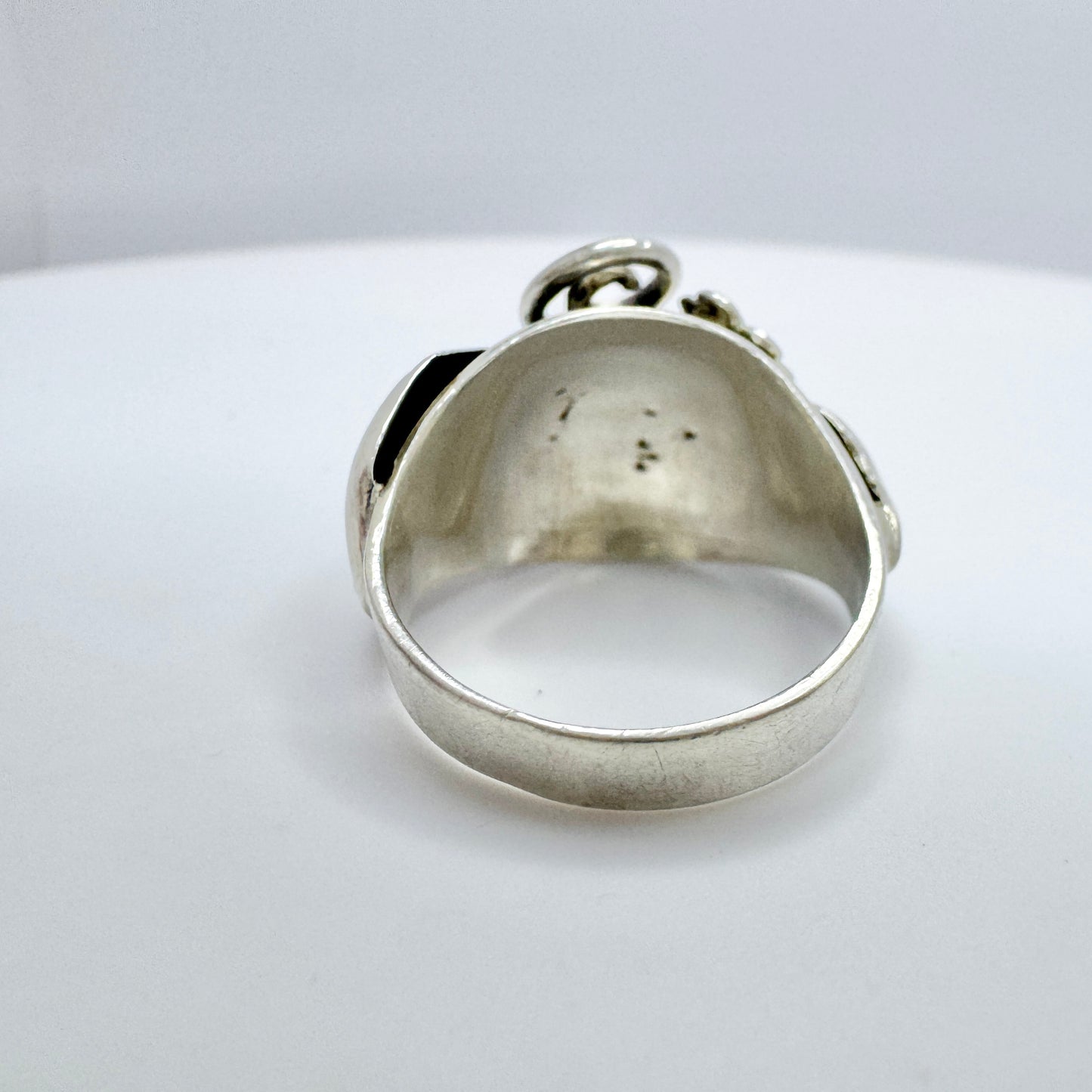 Kaplan, Sweden year 1950. Vintage Sterling Silver Floral Ring.