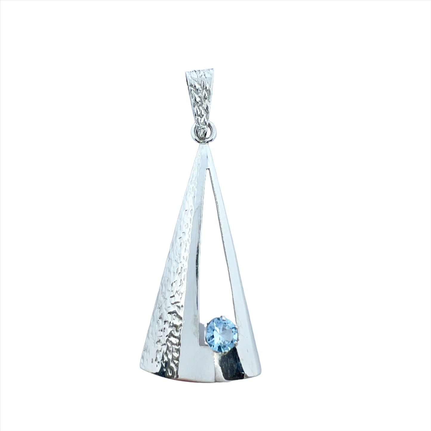 Edvard Kinni, Finland 1968-82 Vintage Sterling Silver Icy Blue Synthetic Spinel Pendant.