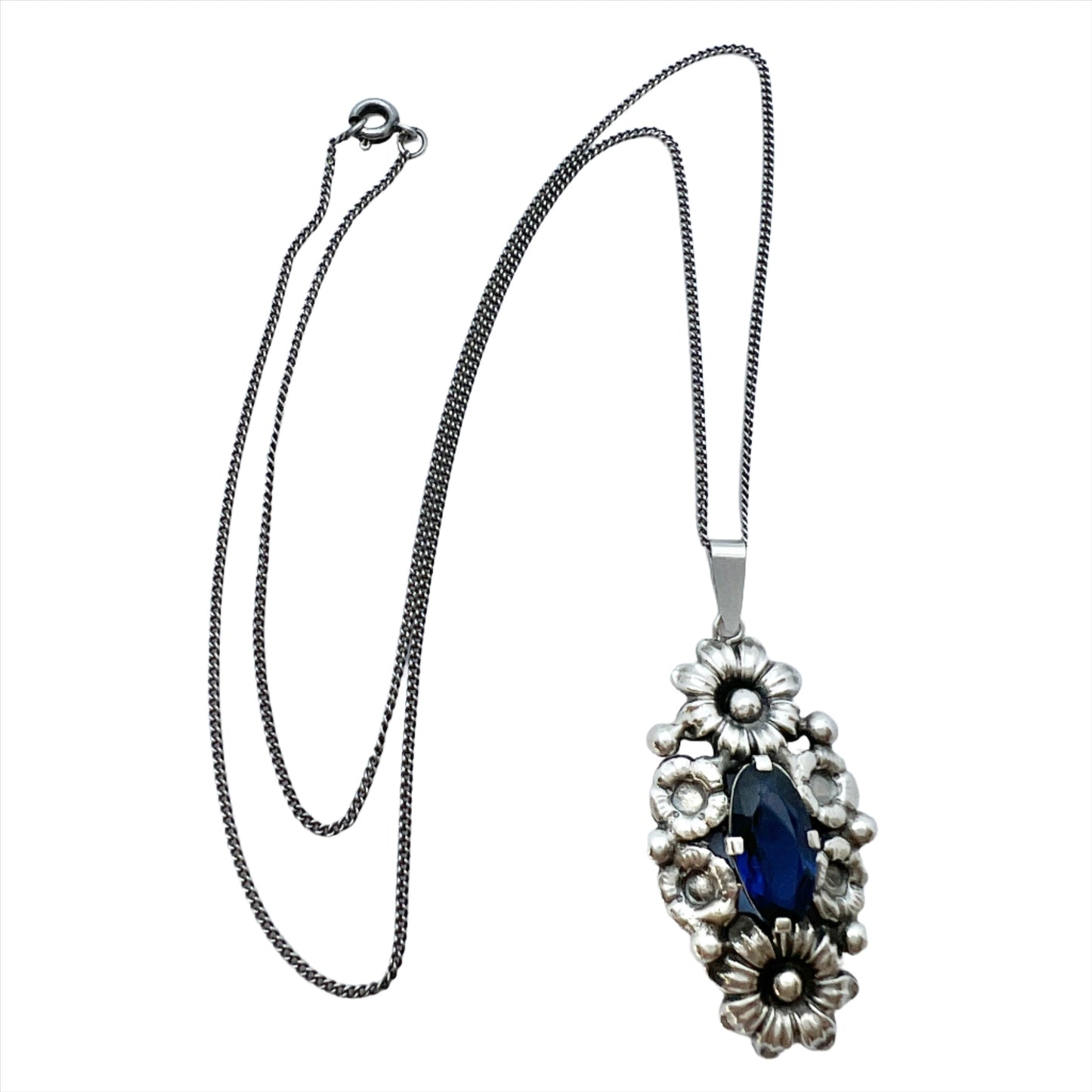 Guldvaruhuset, Sweden 1946 Vintage Solid Silver Deep Blue Paste Stone Pendant Necklace.