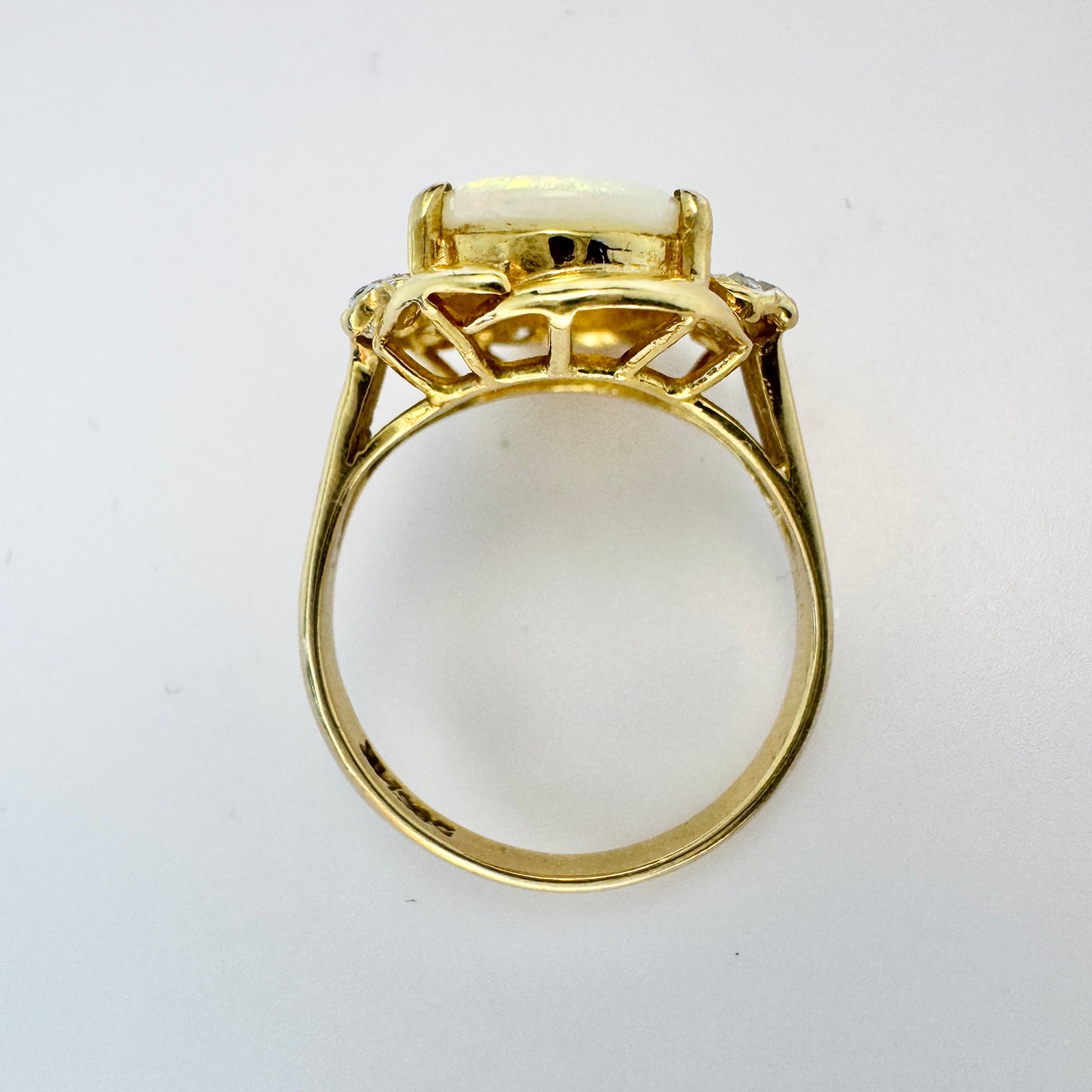 Vintage 14k Gold Opal Diamond Ring.