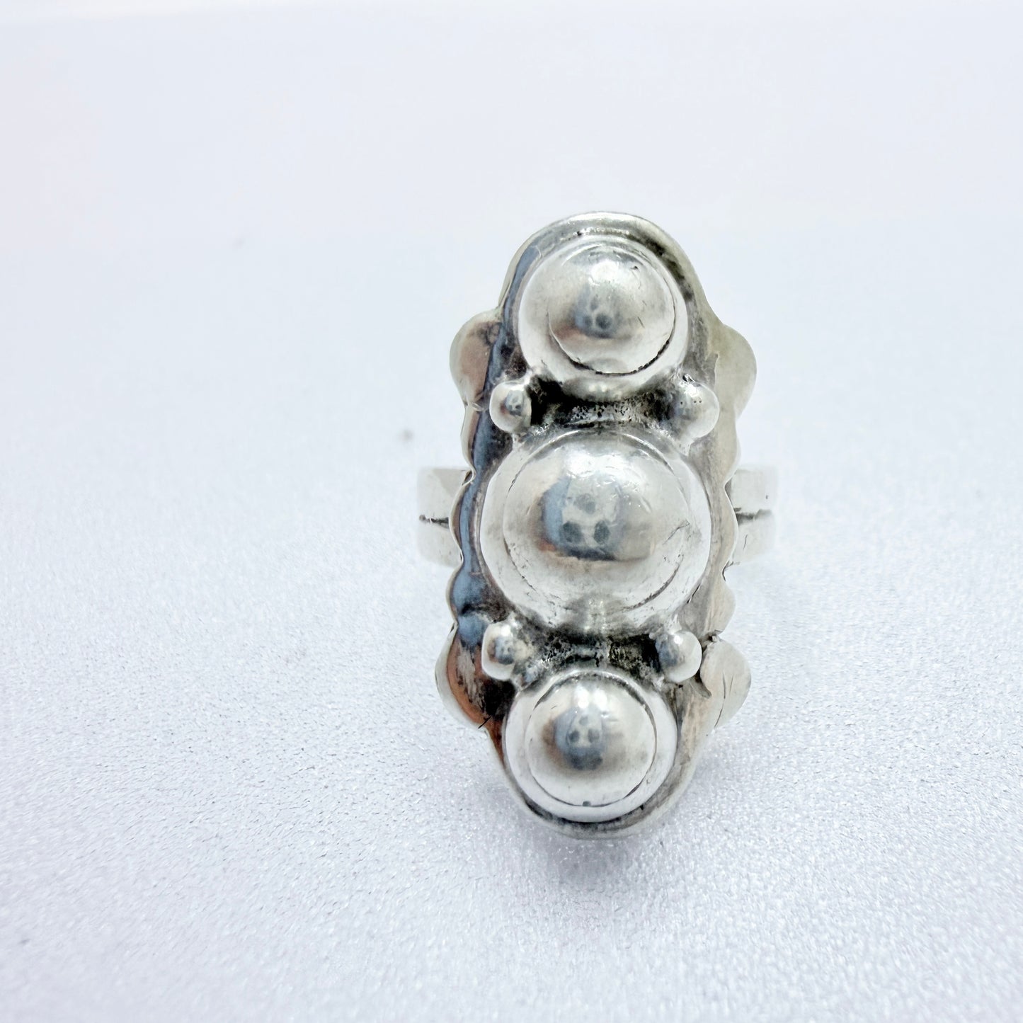 Taxco, Mexico ca 1940. Vintage 980 Sterling Silver Ring. Prob. Artemio Navarrete.