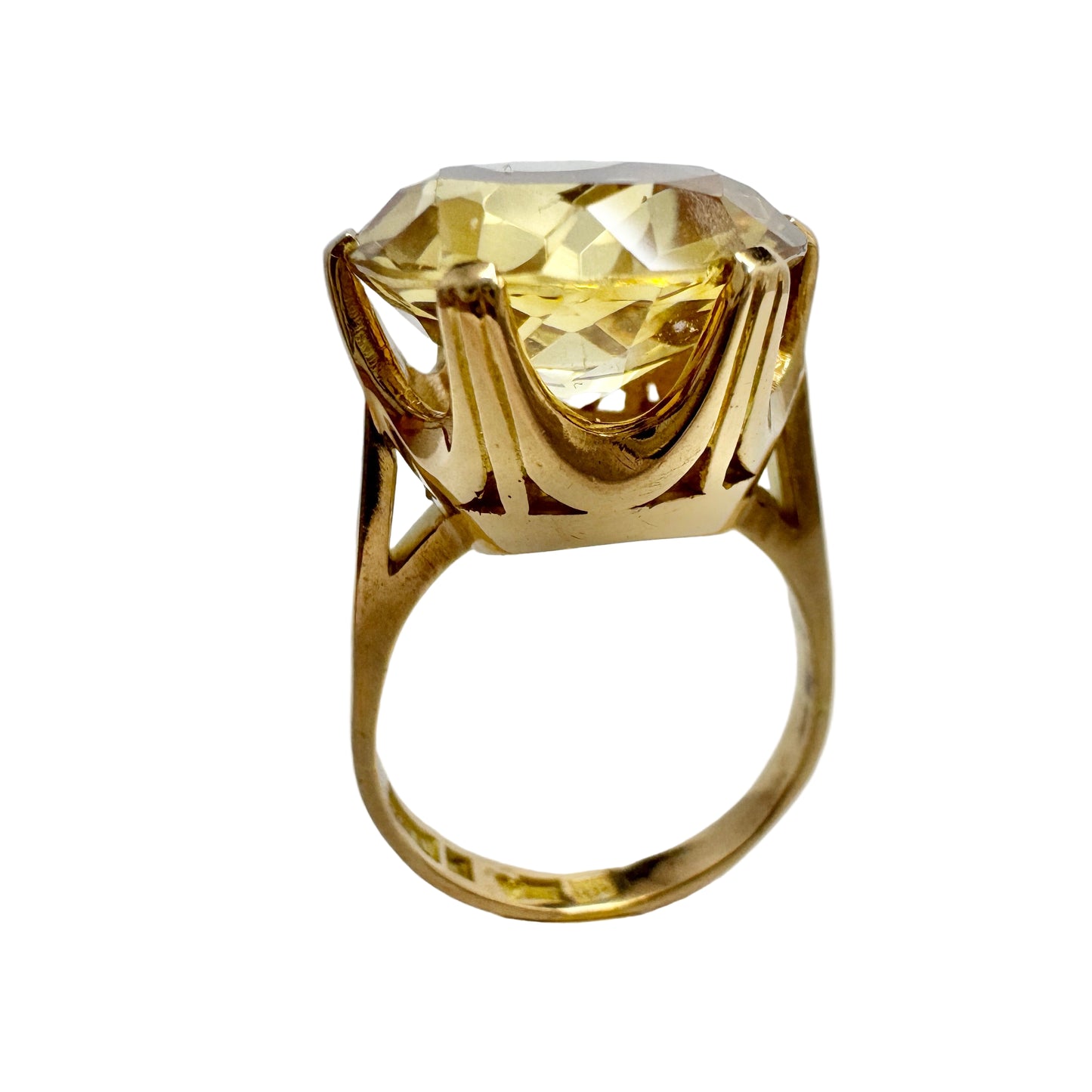 Markström, Sweden 1966. Vintage 18k Gold Citrine Cocktail Ring