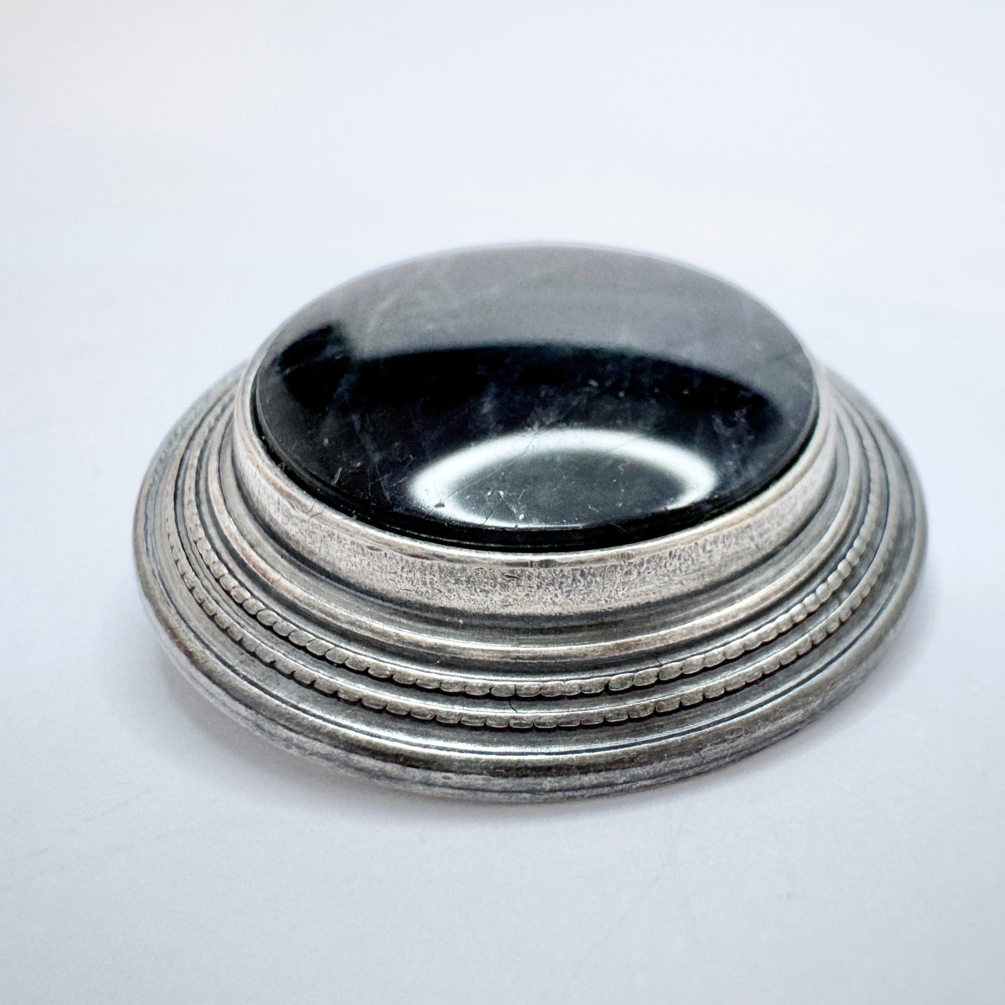 Kalevala Koru, Finland. Vintage Sterling Silver Spectrolite Brooch.