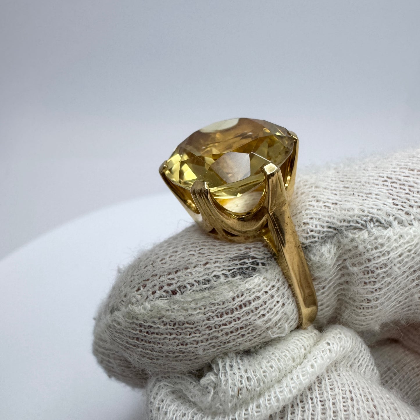 Markström, Sweden 1966. Vintage 18k Gold Citrine Cocktail Ring