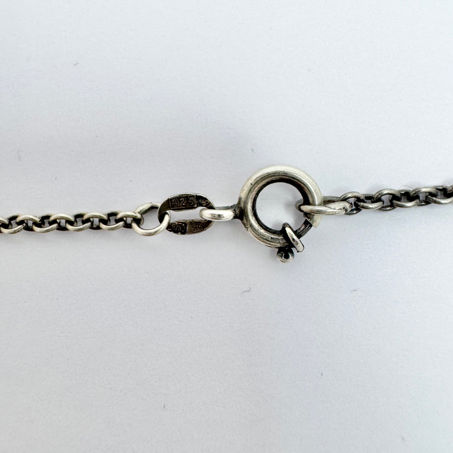 Kalevala Koru, Finland Vintage Sterling Silver Spectrolite Pendant Necklace.