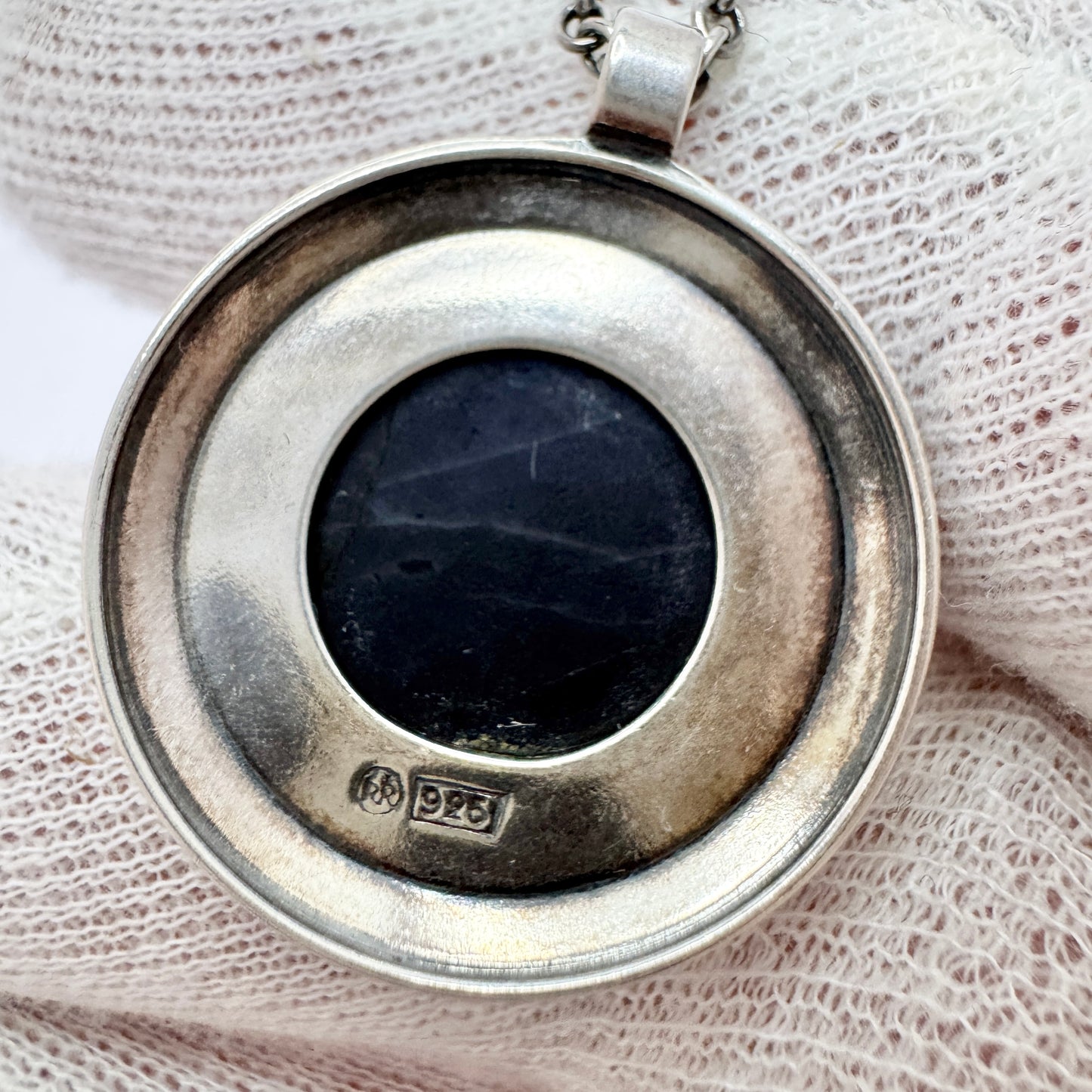 Kalevala Koru, Finland Vintage Sterling Silver Spectrolite Pendant Necklace.