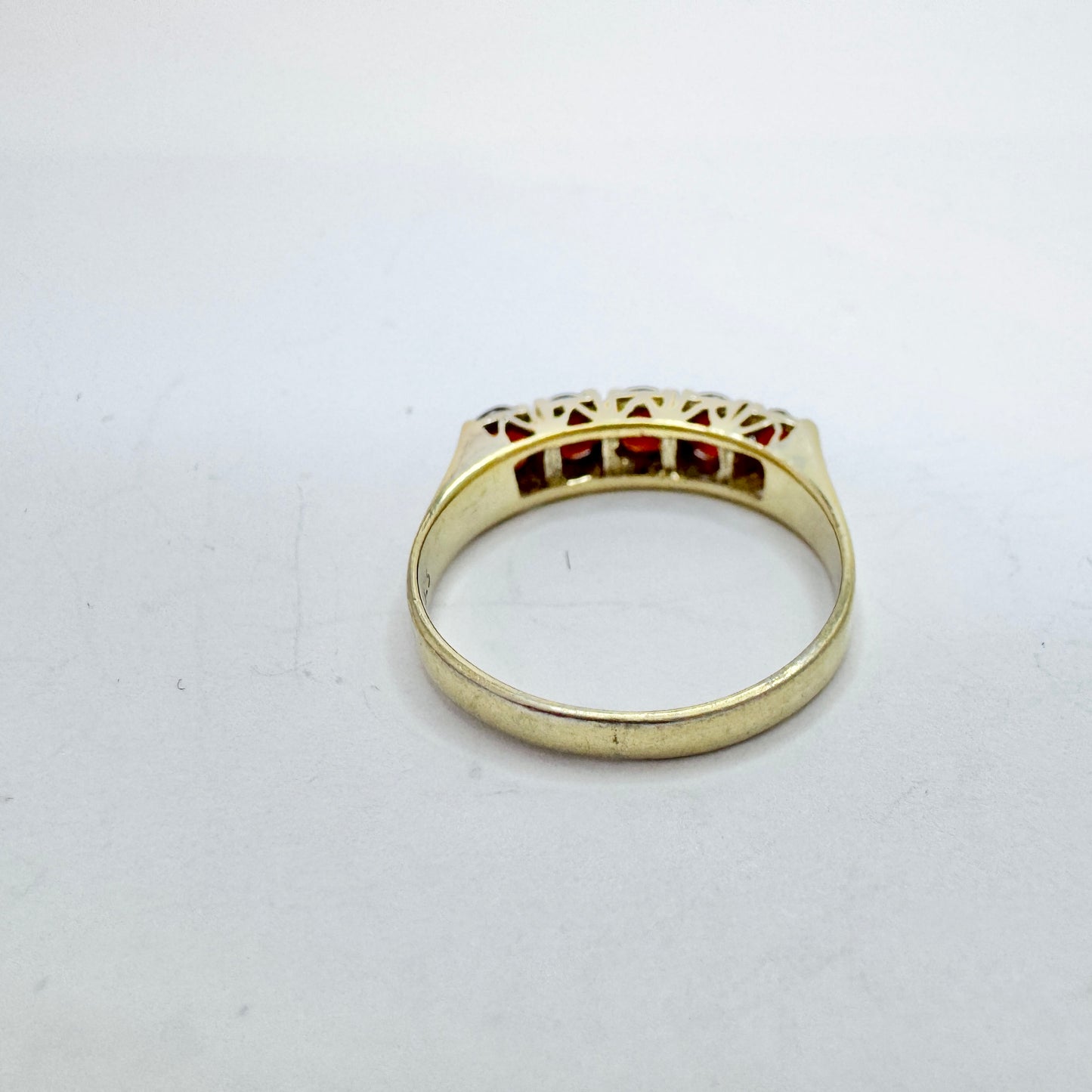 Vintage c 1950s. Sterling Silver Garnet Ring.