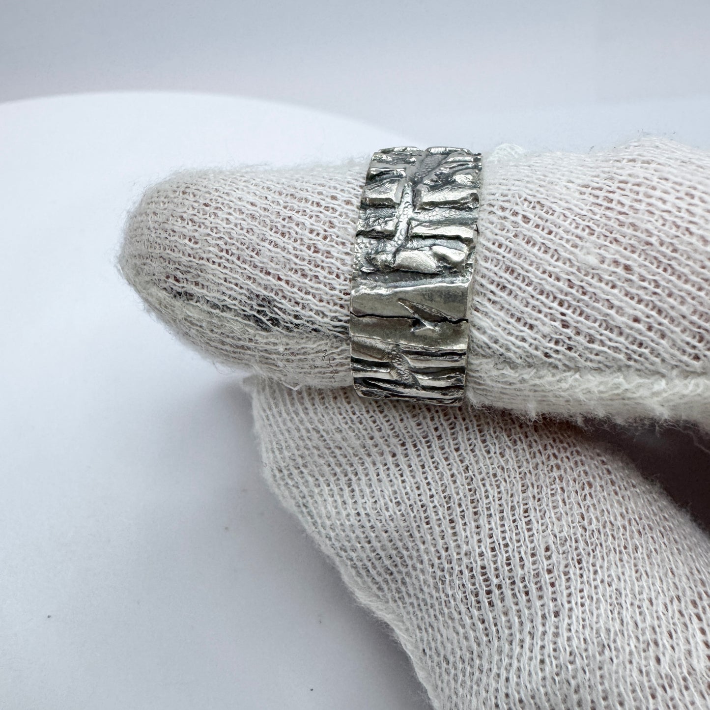 Finland 1976. Vintage Modernist Solid Silver Unisex Ring.