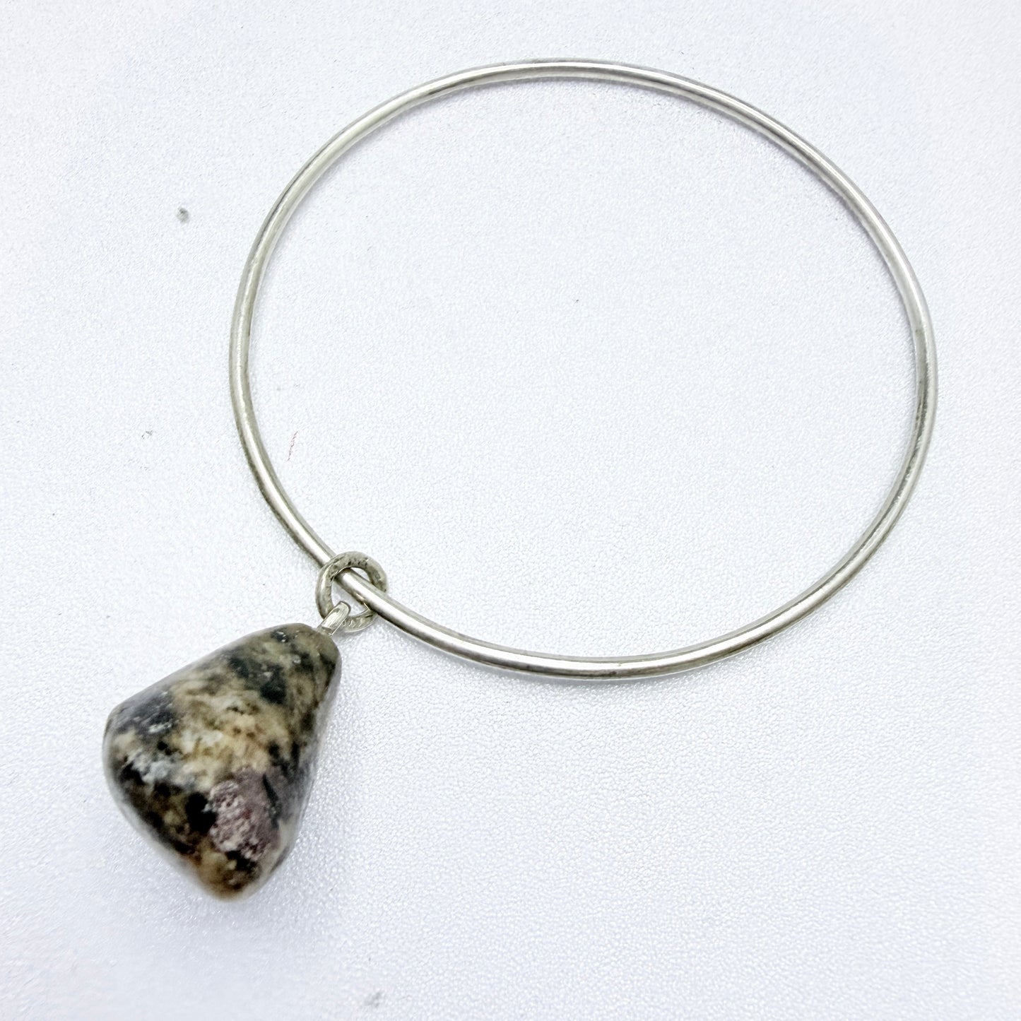 Märta Lindgren, Sweden 1963. Vintage Sterling Silver Local Rock Charm Bangle Bracelet.
