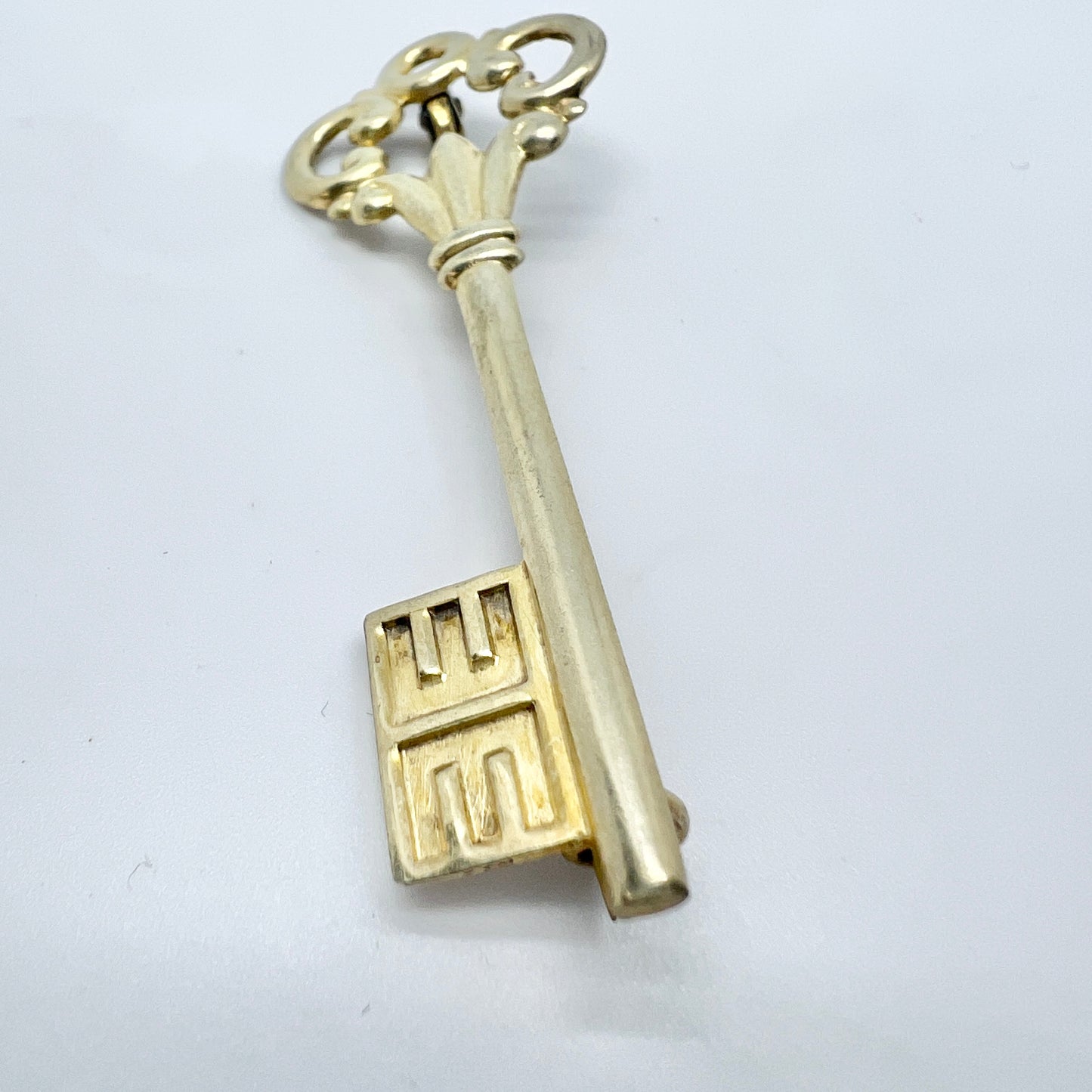 Georg Buchert, Finland 1948 Vintage Solid Silver Key Brooch.