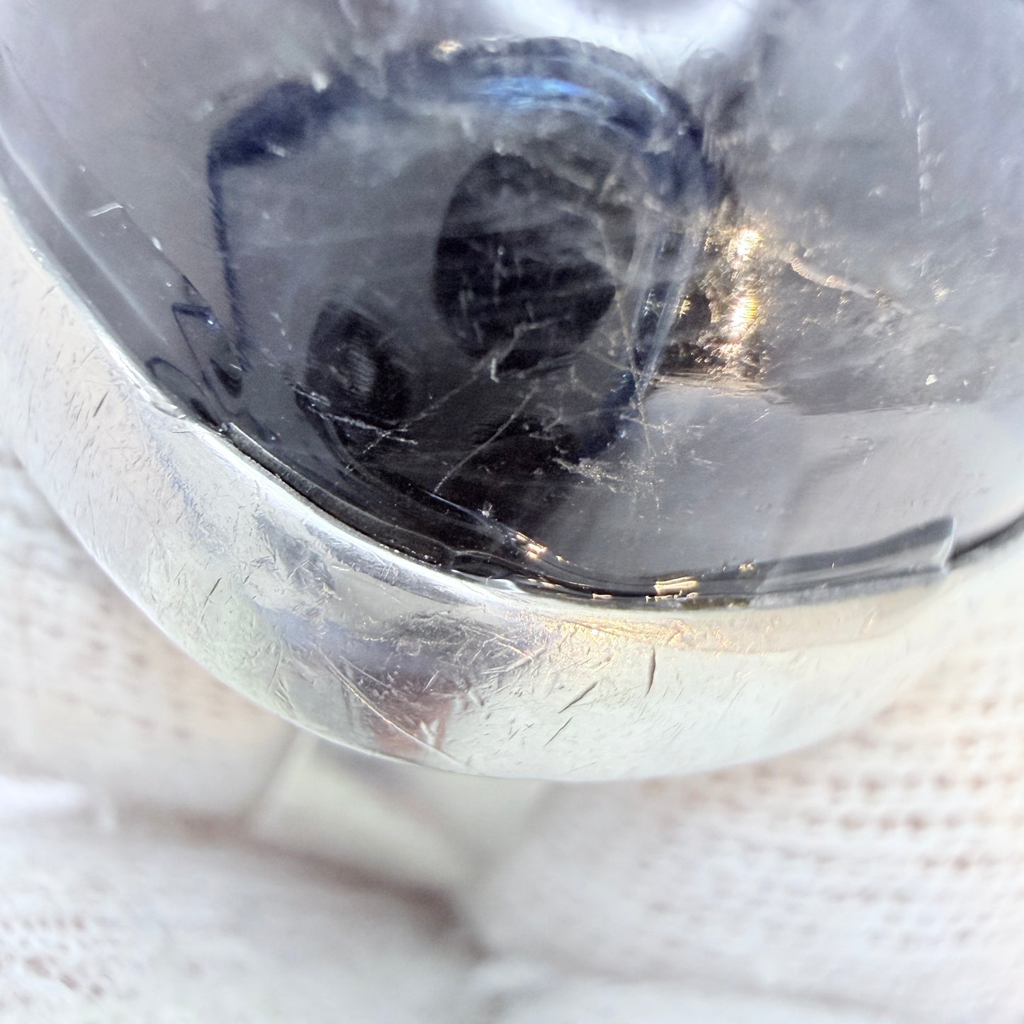 Olavi Wehmersuo for Kaunis Koru, Finland 1977. Very Bold Sterling Silver Spectrolite Ring.