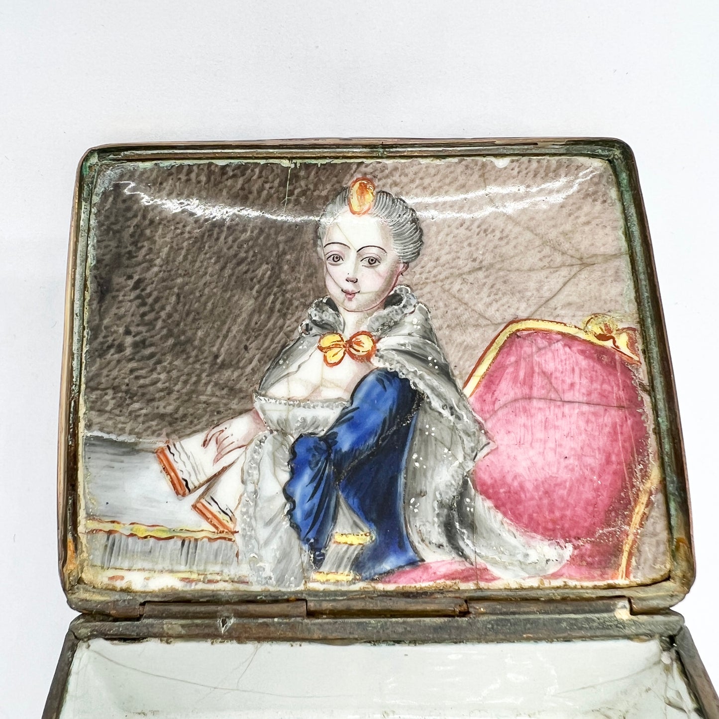 Antique Georgian late 1700s Enamel Box.