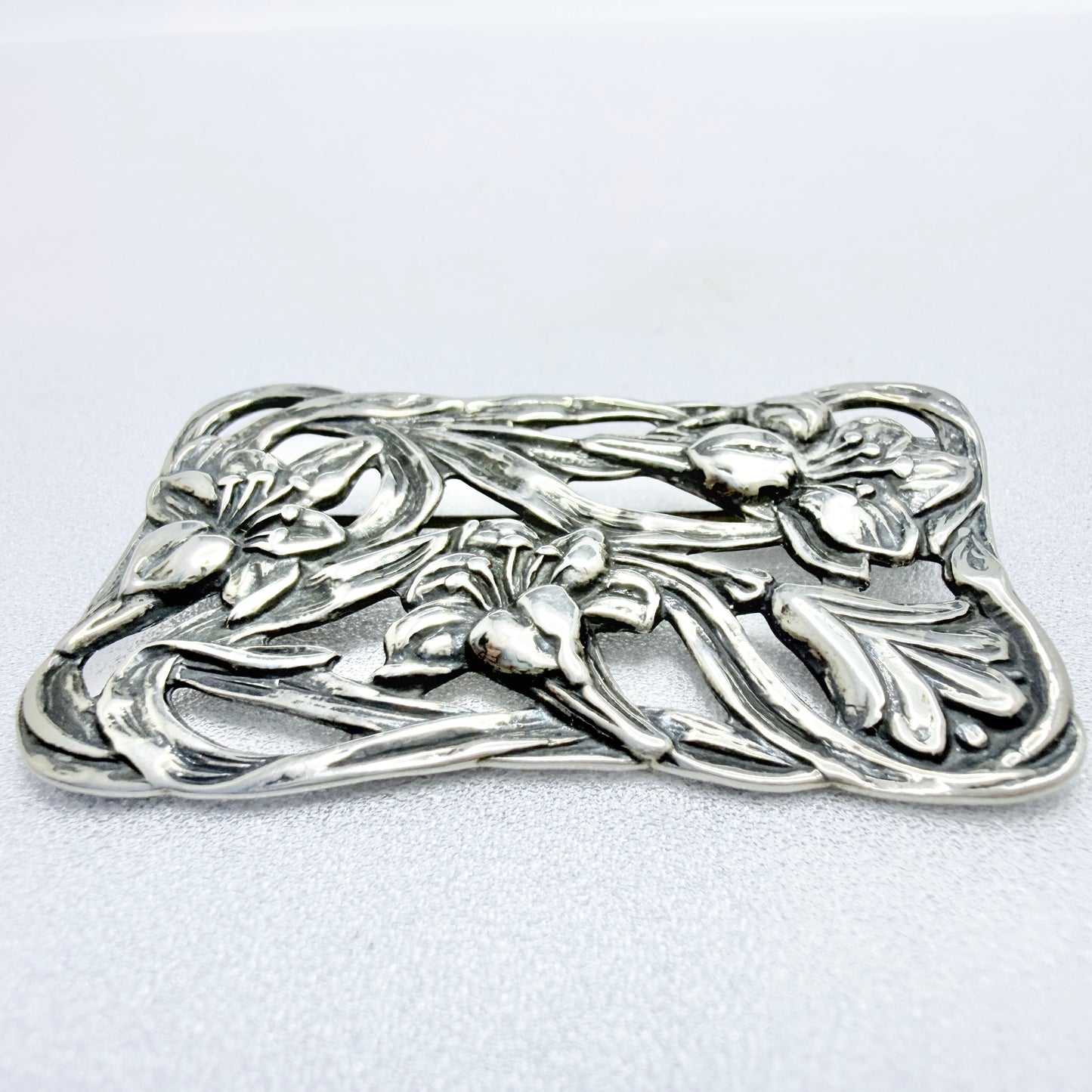 Vintage Sterling Silver Floral Brooch.
